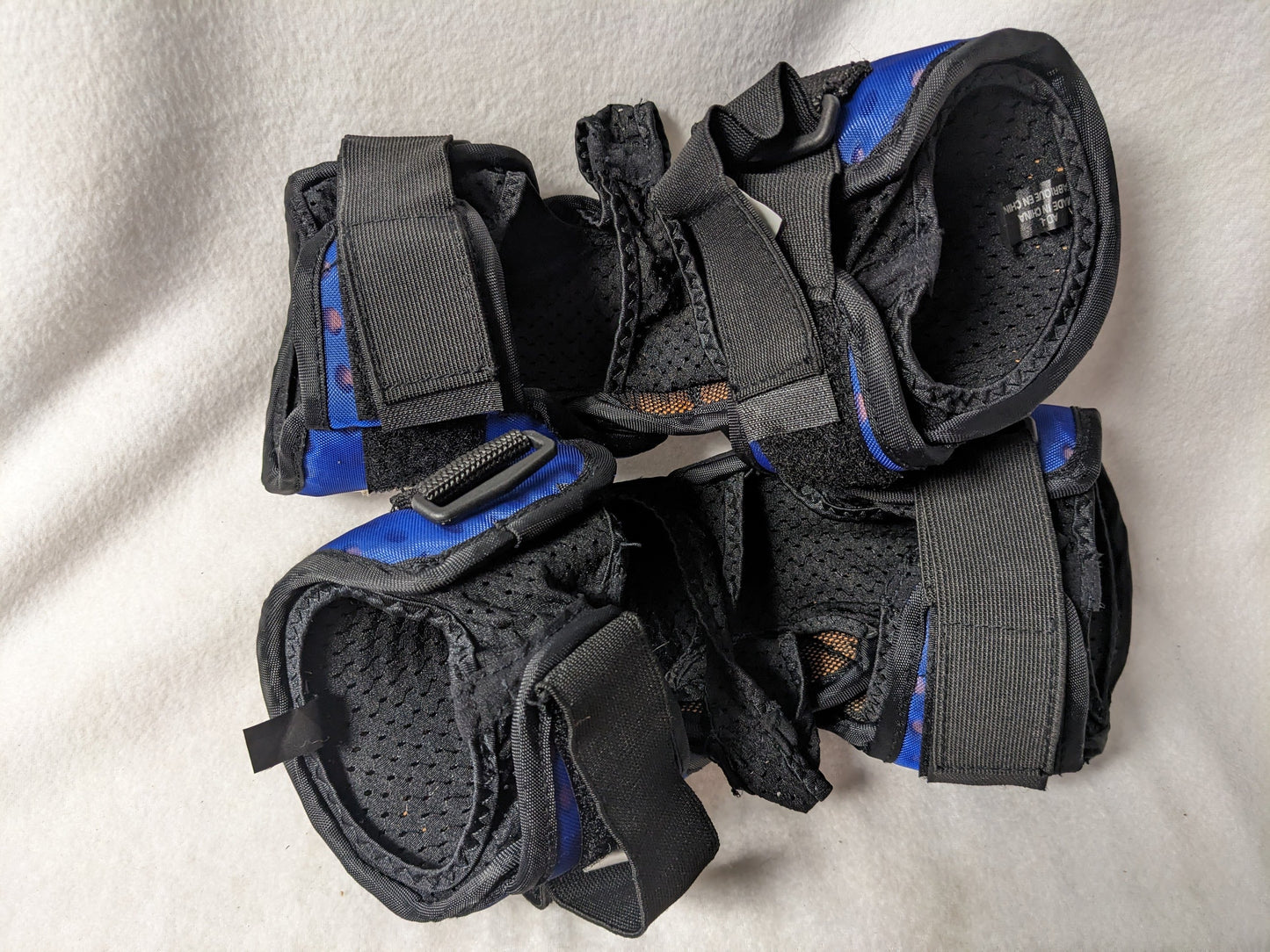 Shock Doctor da Vinci LAX Lacrosse Elbow Pads Size Large Color Blue Condition Used