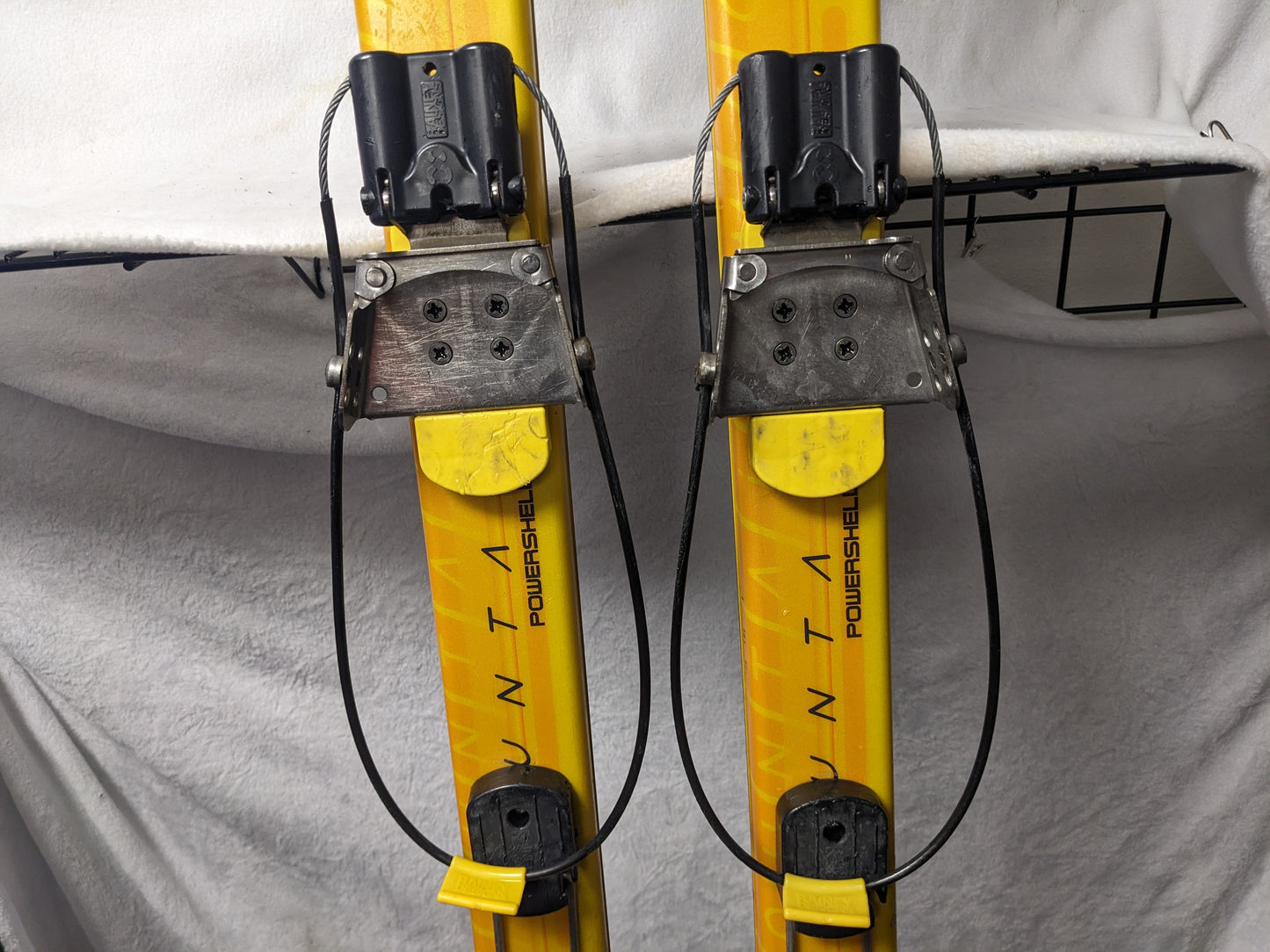 Volkl Mountain M30 XC Telemark Skis 75 mm Bindings Size 189Cm Yellow Used