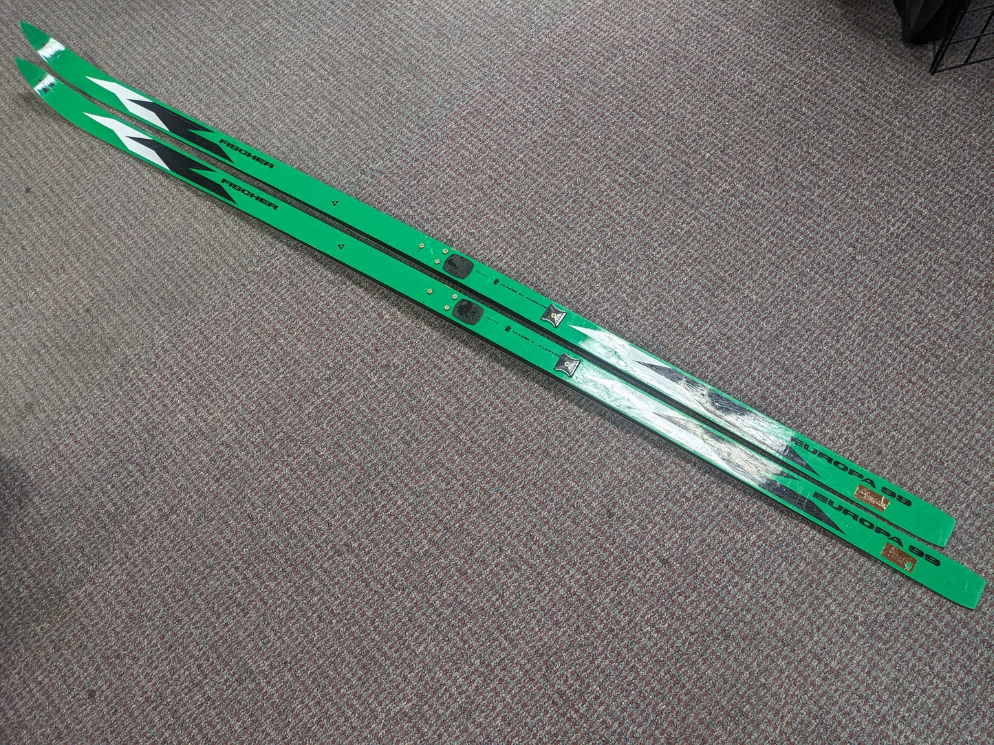 Fischer Europa Cross Country XC Skis w/75 mm 3 Pin Bindings Size 215 Cm Color Green Condition Used