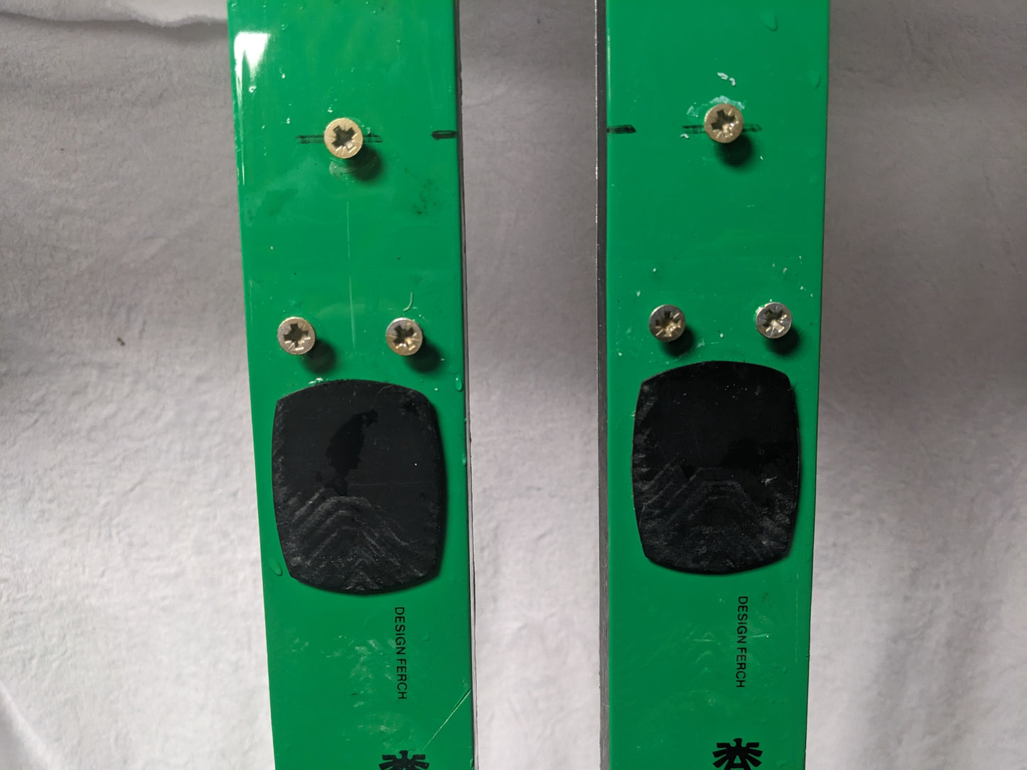 Fischer Europa Cross Country XC Skis 75 mm 3 Pin Bindings Size 215 Cm Green Used