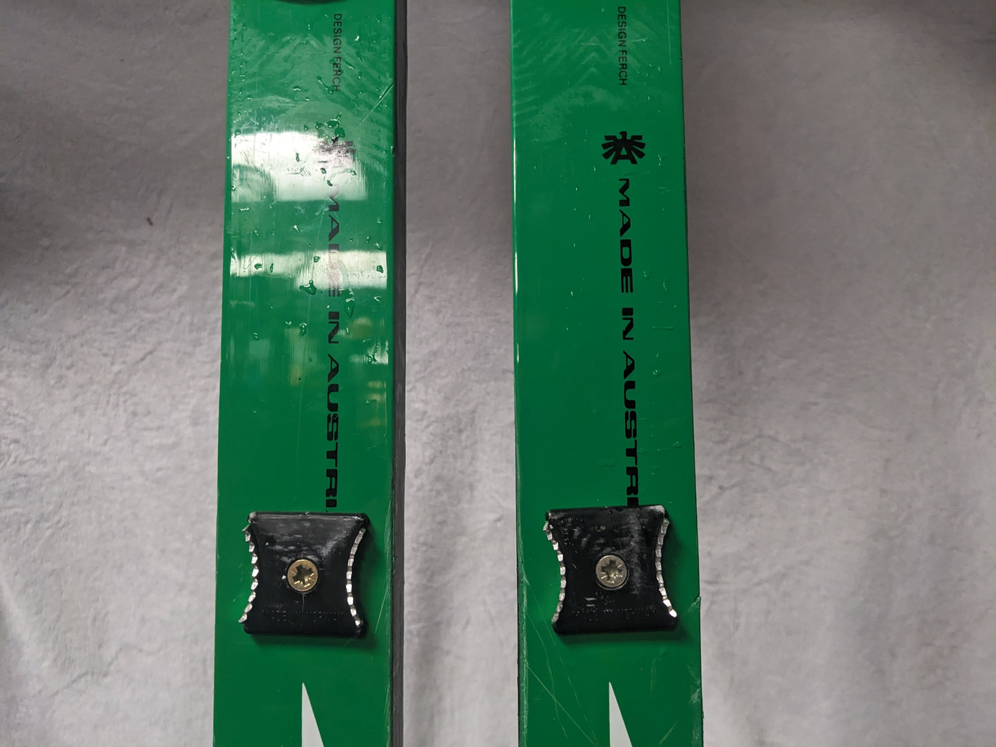 Fischer Europa Cross Country XC Skis 75 mm 3 Pin Bindings Size 215 Cm Green Used
