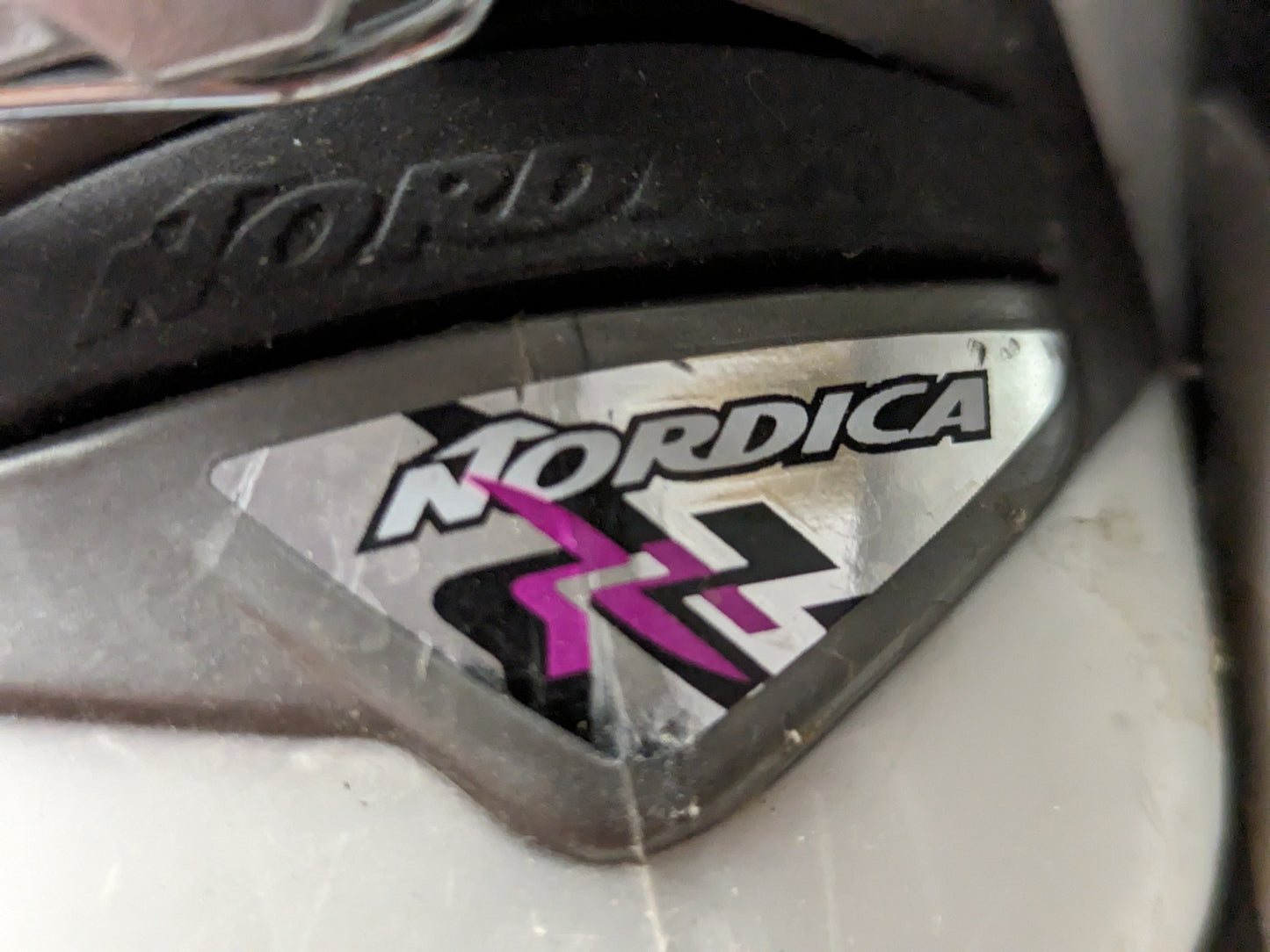 Nordica Hot Rod Women's Ski Boots Size 24.5 Color White Condition Use