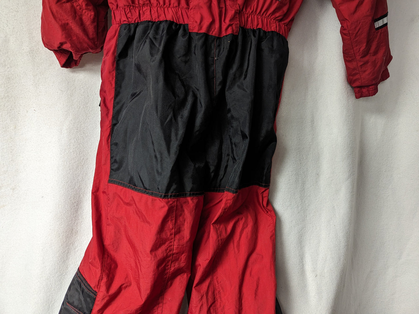 Jupa Insulated Youth Ski/Snowboard Snow Suit Size Youth Large Color Red Used