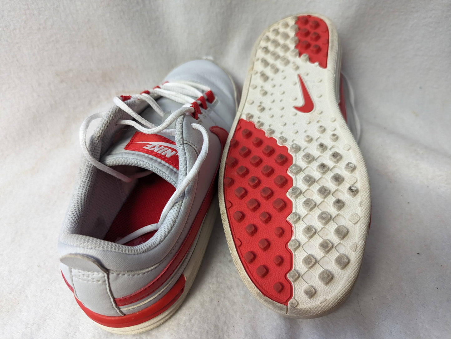 Nike Youth VT Golf Shoes Size 5 Color White Condition Used