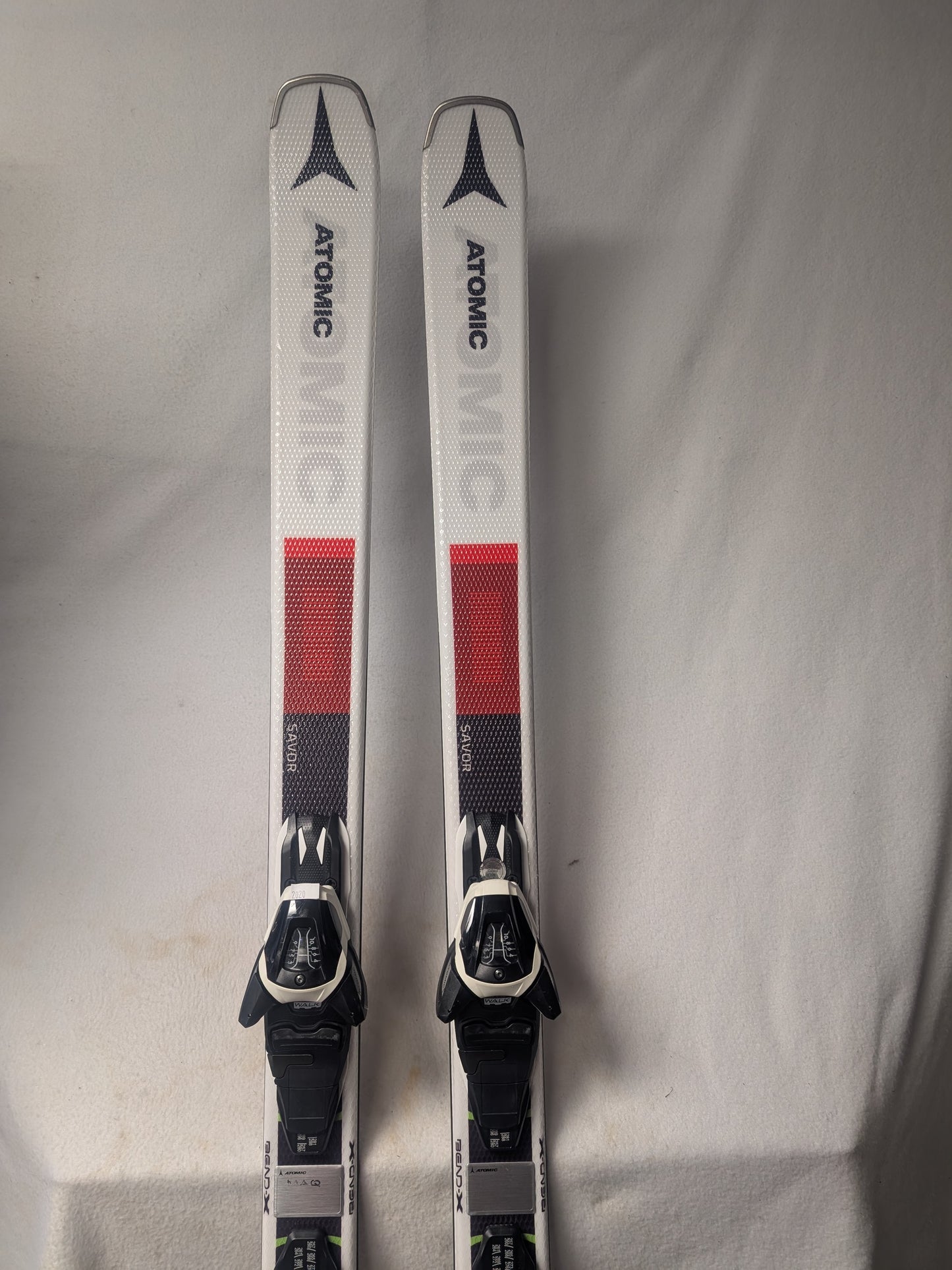 Atomic Savor Skis w/Atomic 10 Bindings Size 148 Cm Color White Condition Used