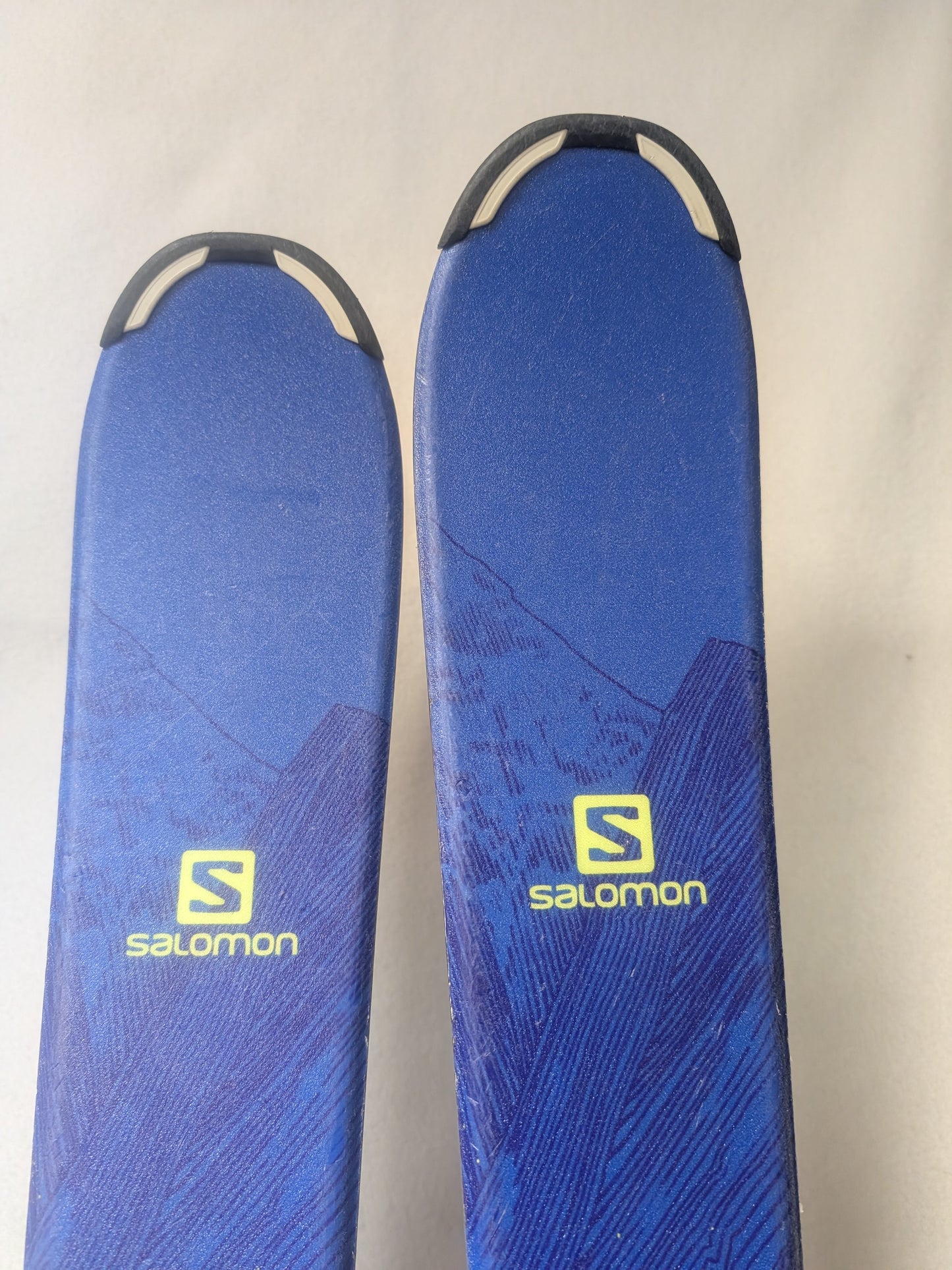 Salomon QST Jr Skis w/Salomon Bindings Size 130 Cm Blue Used