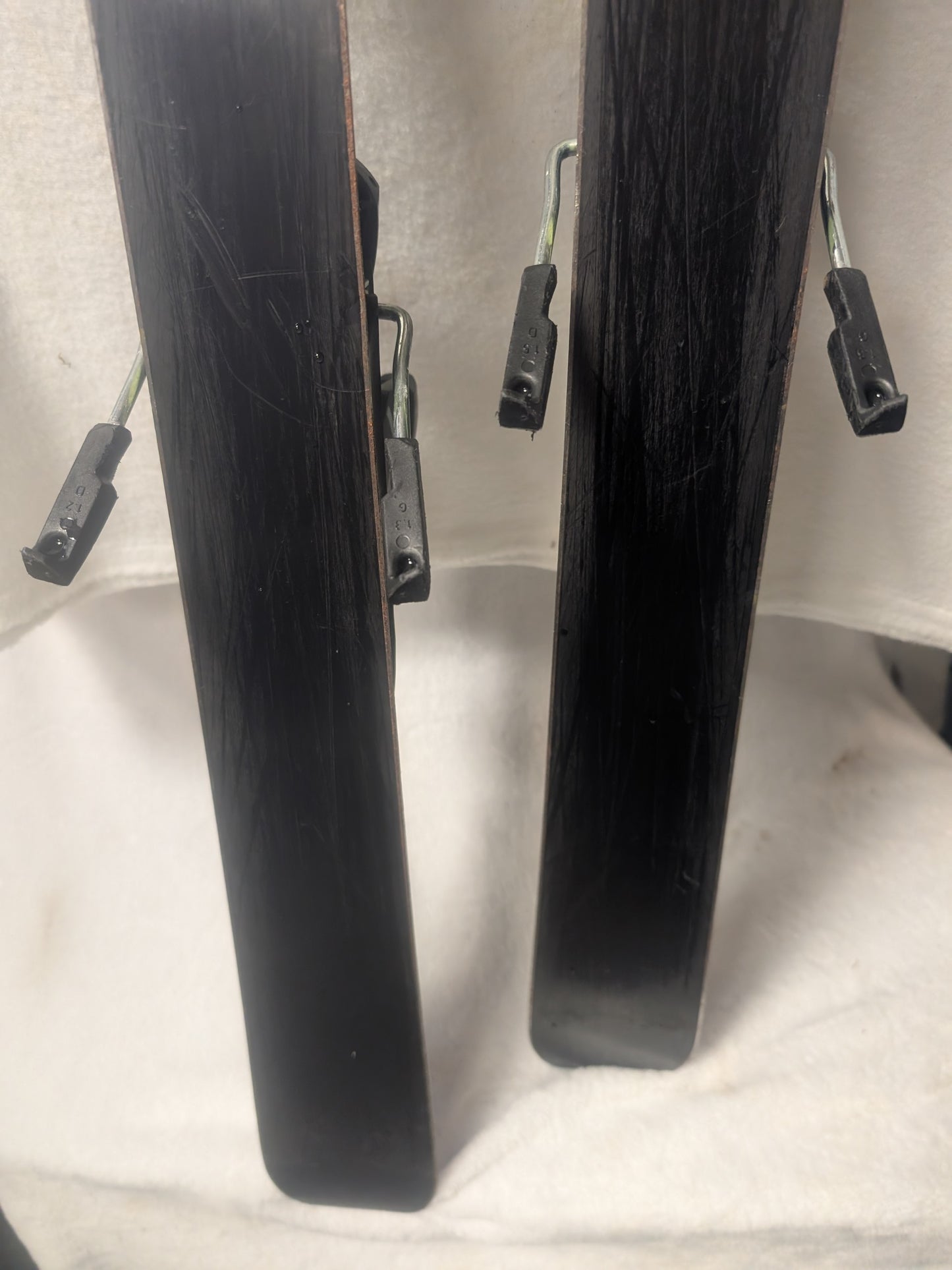 Salomon QST Jr Skis w/Salomon Bindings Size 130 Cm Blue Used