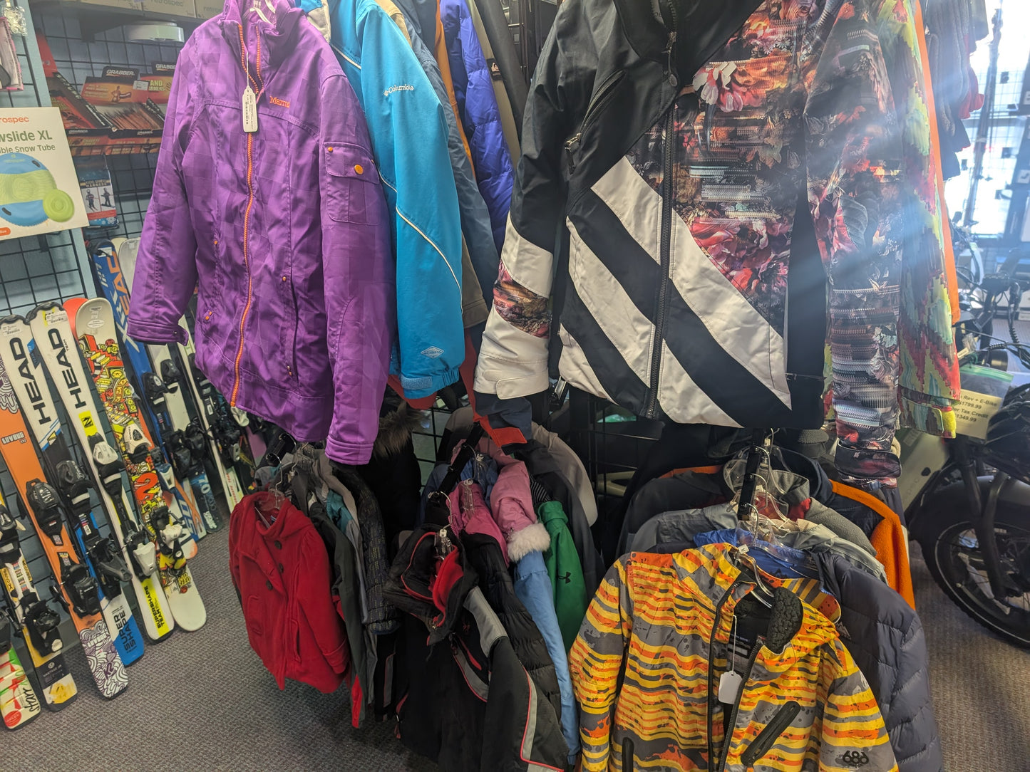 Assorted Ski Jackets/Coats Ski/Snowboard Used per piece Winterwear