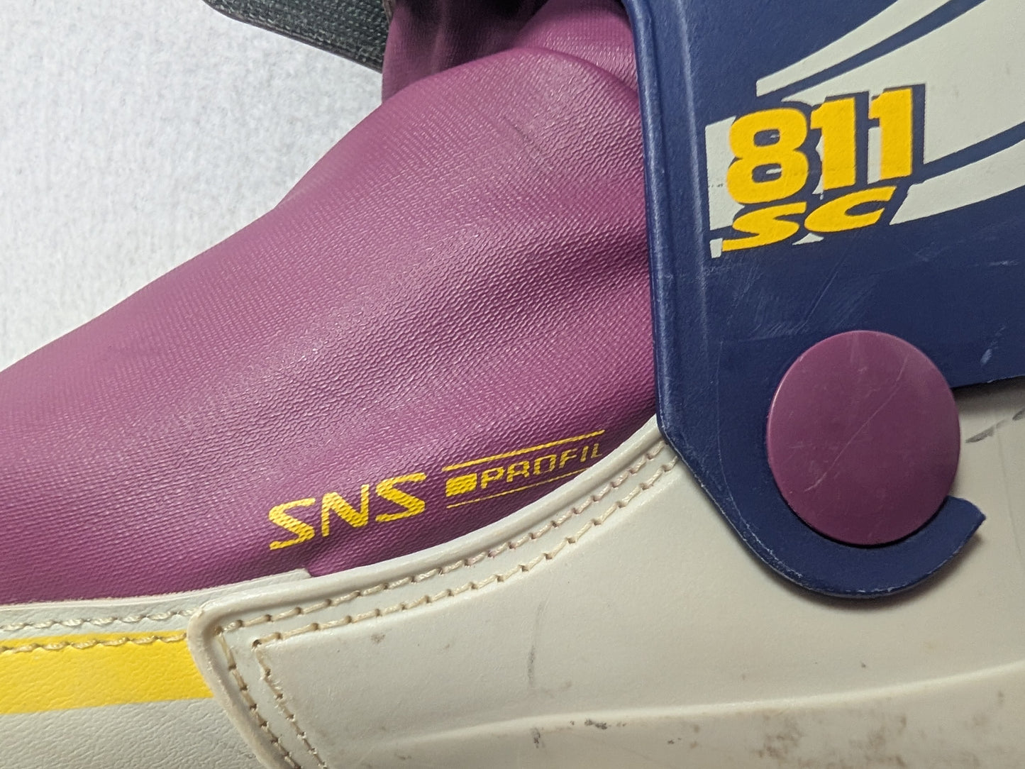 Salomon 811SC XC Cross Country SNS Profil Ski Boots Size 23.5 37 Purple Used