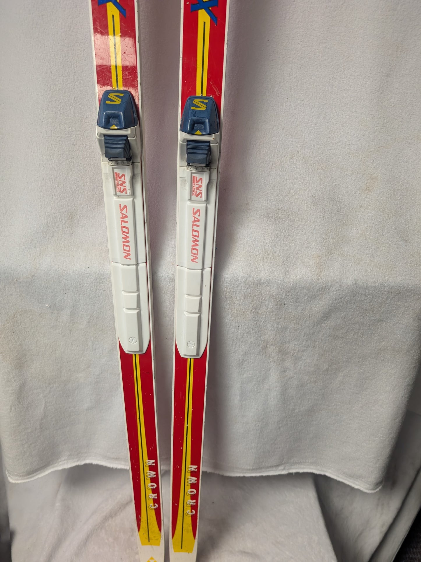 Classic Cross Country Fischer XC Skis SNS Profil Bindings Size 170 Cm Red Used