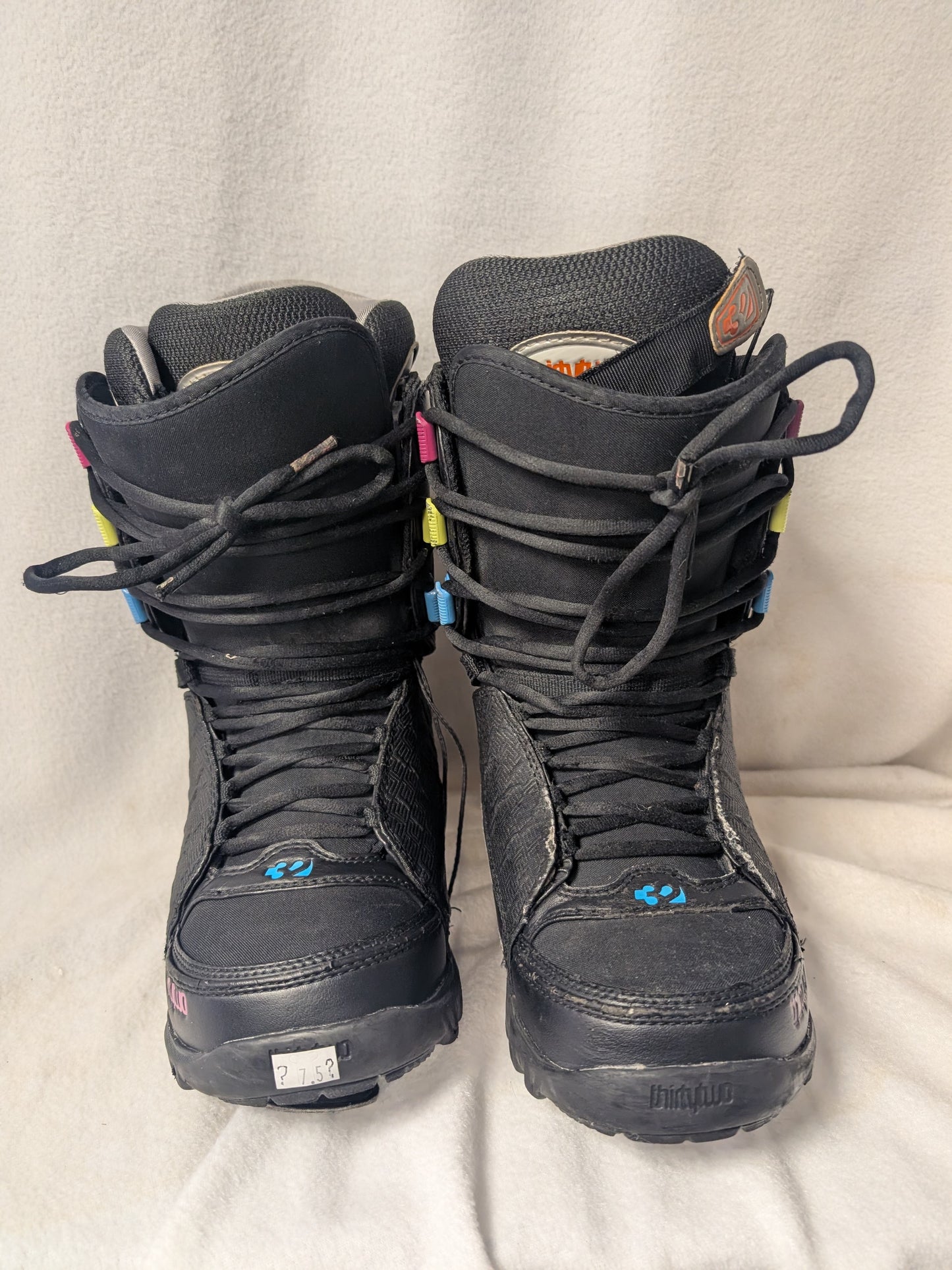 ThirtyTwo Snowboard Boots Women Size 7.5? Black Used Adult No Laces
