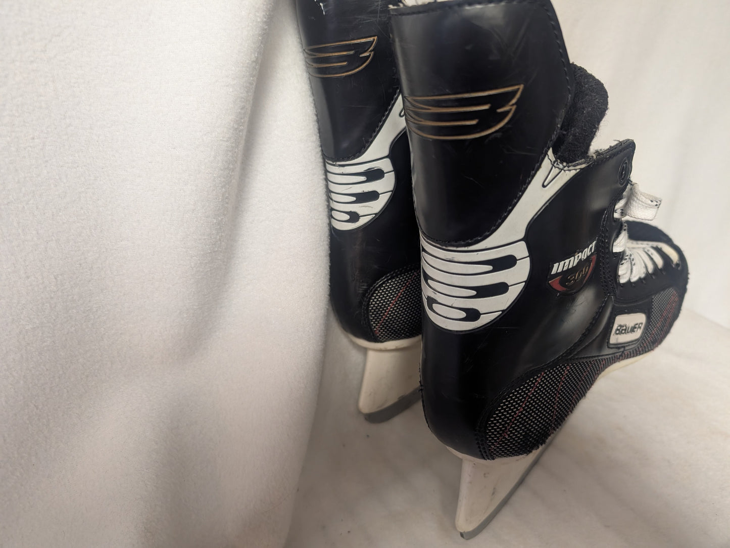 Bauer Impact Hockey Ice Skates Size 9 Color Black Used