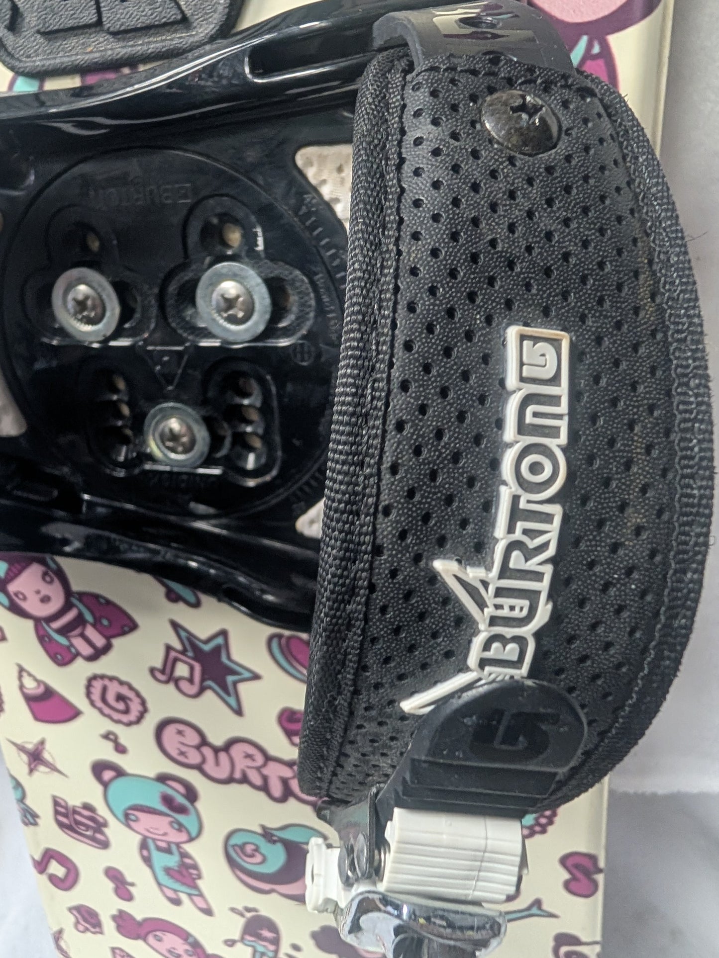 Burton Chicklet Snowboards Burton FS Bindings Size 126 Cm White Used