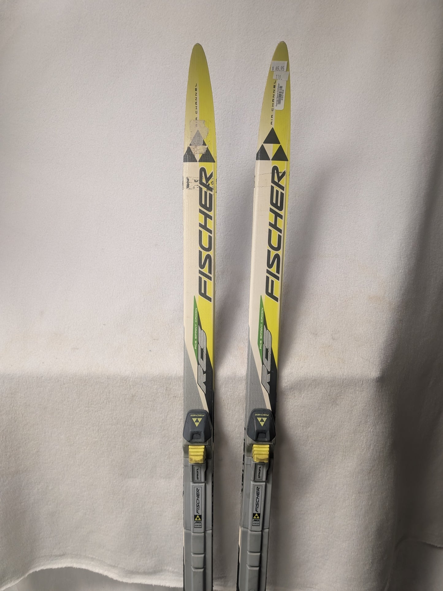 Classic Cross Country Fischer XC Skis NNN Profil Bindings Size 110 Cm Yellow Used