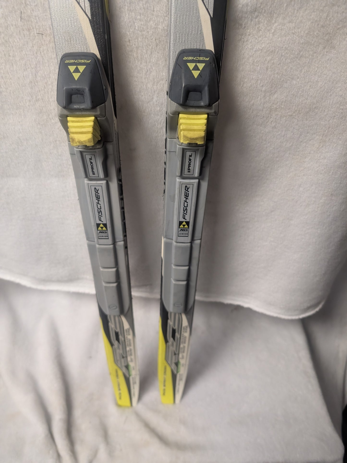 Classic Cross Country Fischer XC Skis NNN Profil Bindings Size 110 Cm Yellow Used