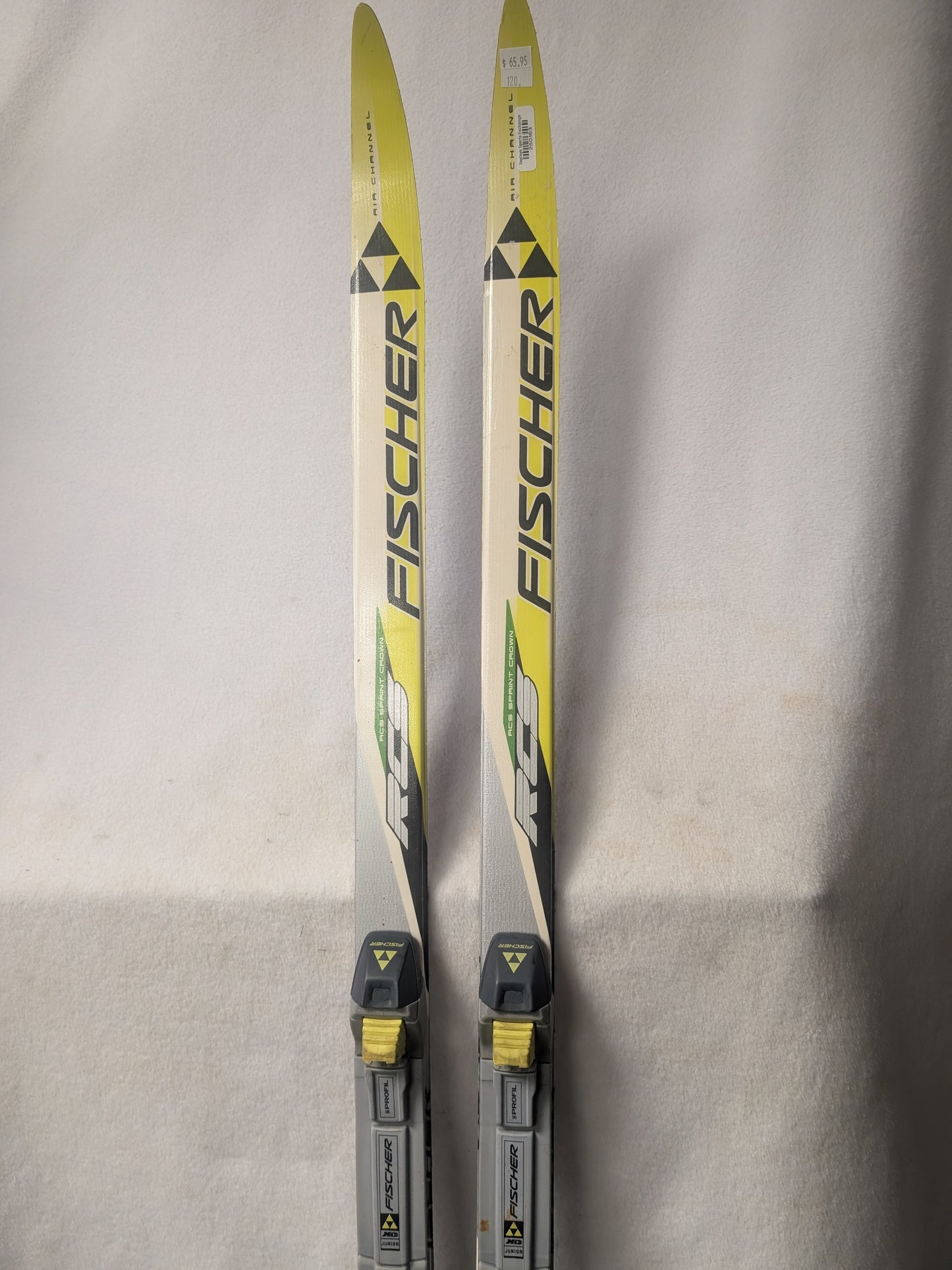 Classic Cross Country Fischer XC Skis NNN Profil Bindings Size 120 Cm Yellow Used