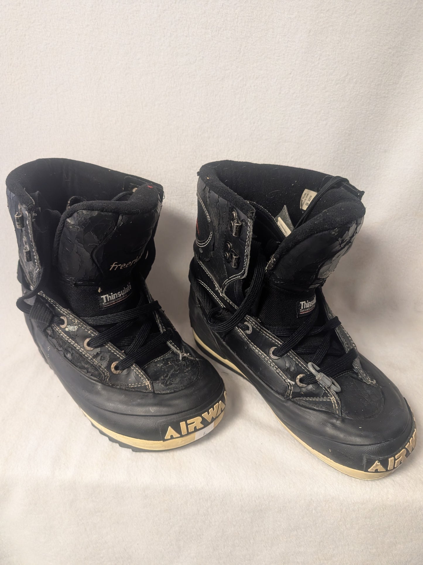 Airwalk Snowboard Boots Size 8 Black Used Adult