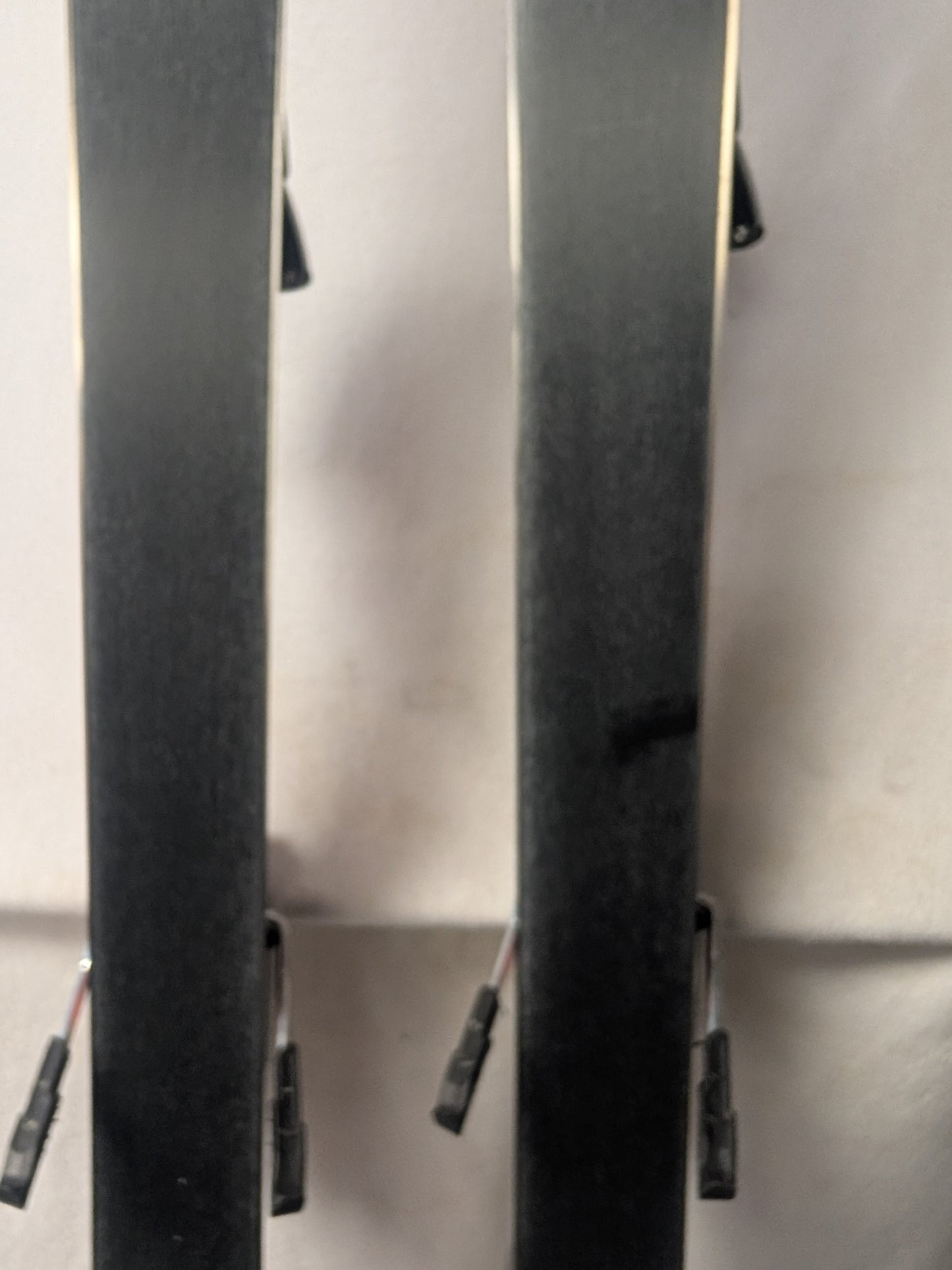 Dynastar Outland 9 Skis Tyrolia TD8 Bindings Size 178 Cm Black Used