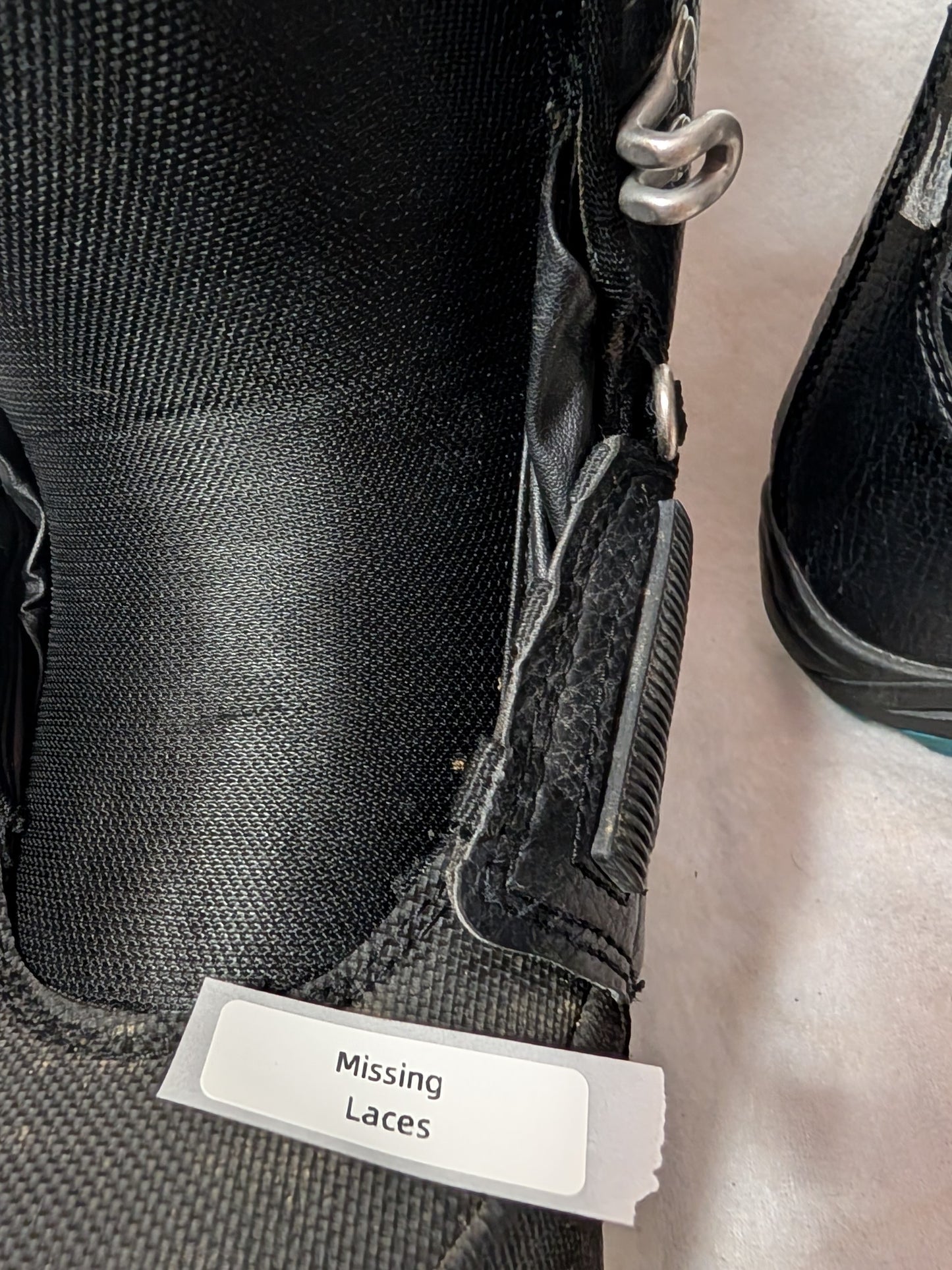 Burton Progression Snowboard Boots Size 6 Color Black Condition Used