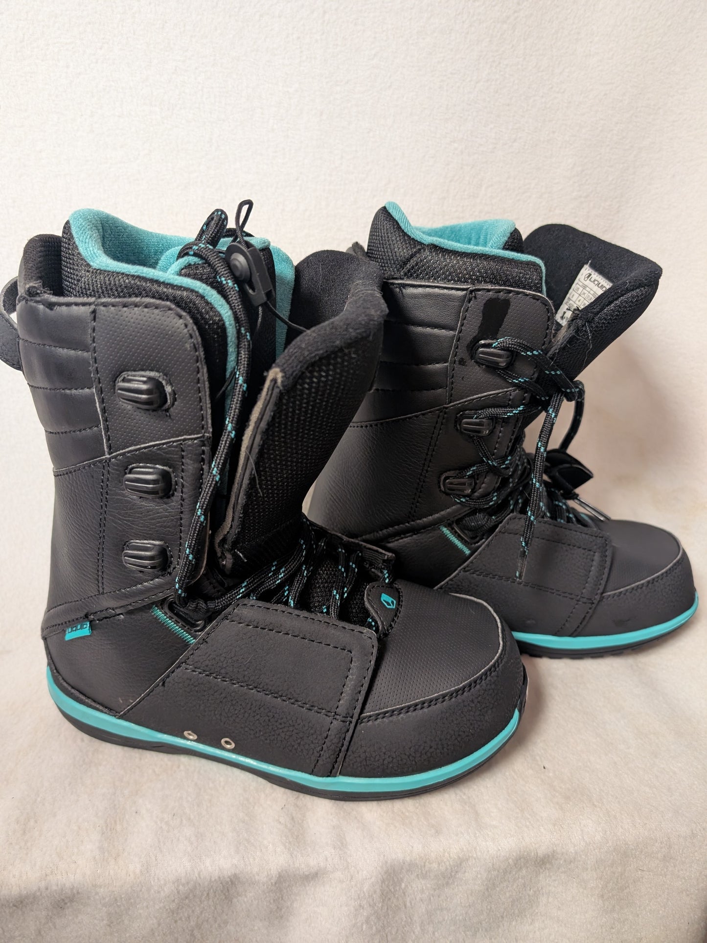 Liquid Snowboard Boots Size 6 Color Black Condition Used