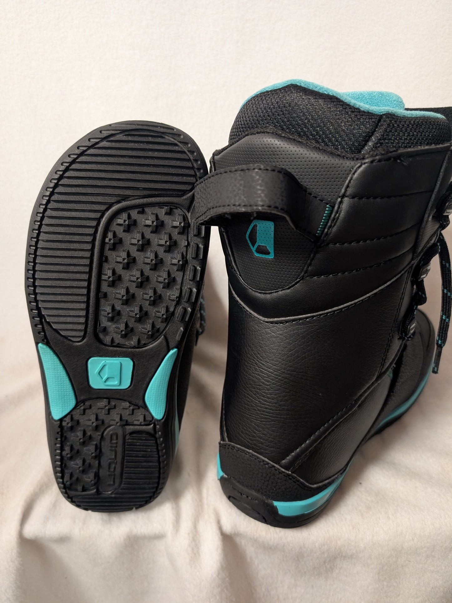 Liquid Snowboard Boots Size 6 Color Black Condition Used