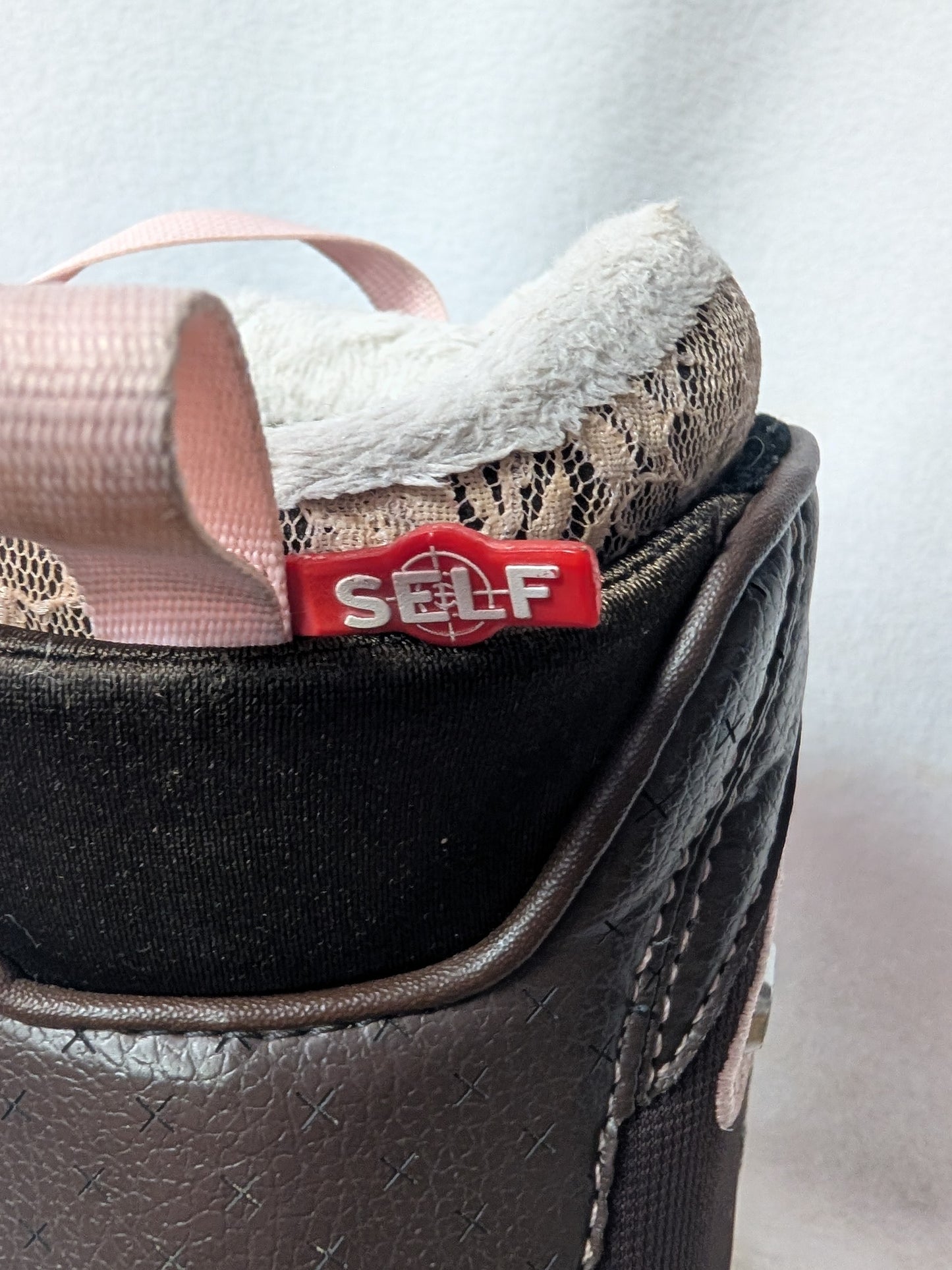 Salomon F20 Self Snowboard Boots Women Size 7.5 Brown Used Adult