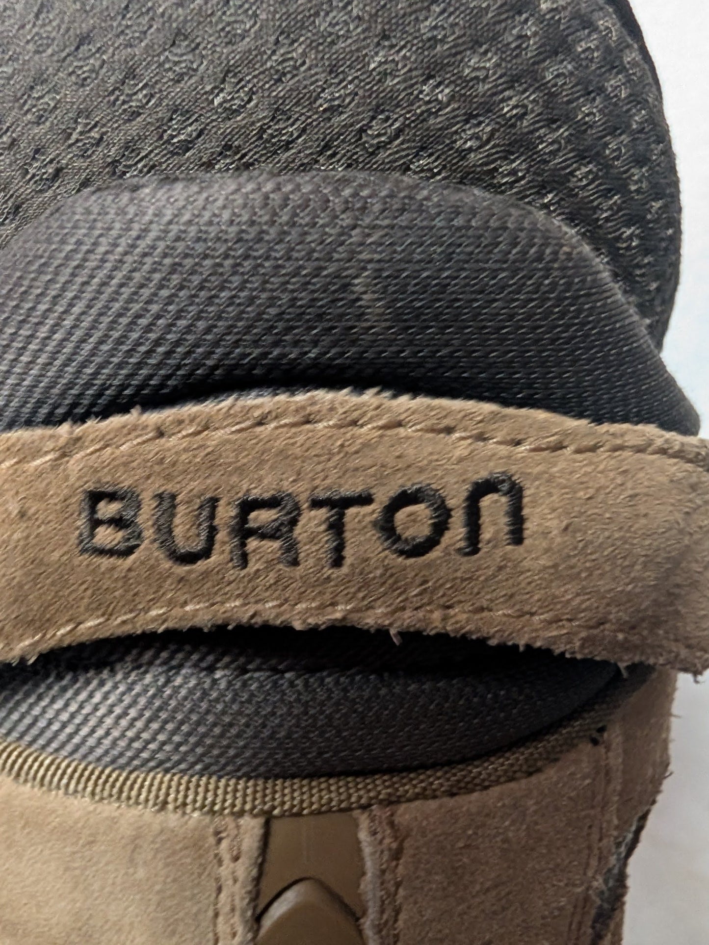 Burton Sabbath Snowboard Boots Size 11 Brown Used Adult