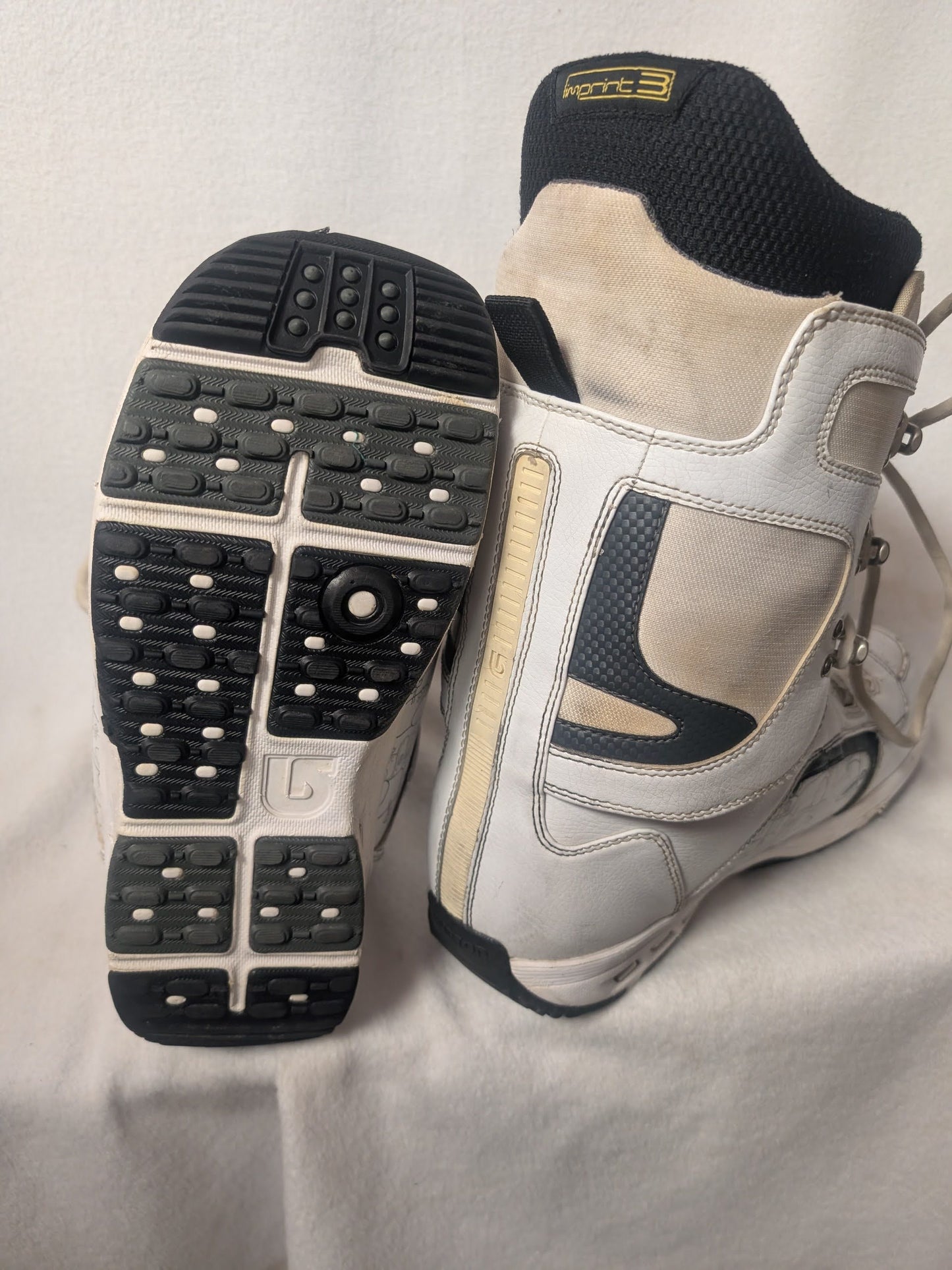 Burton Hail Snowboard Boots Size 10.5 Color White Condition Used