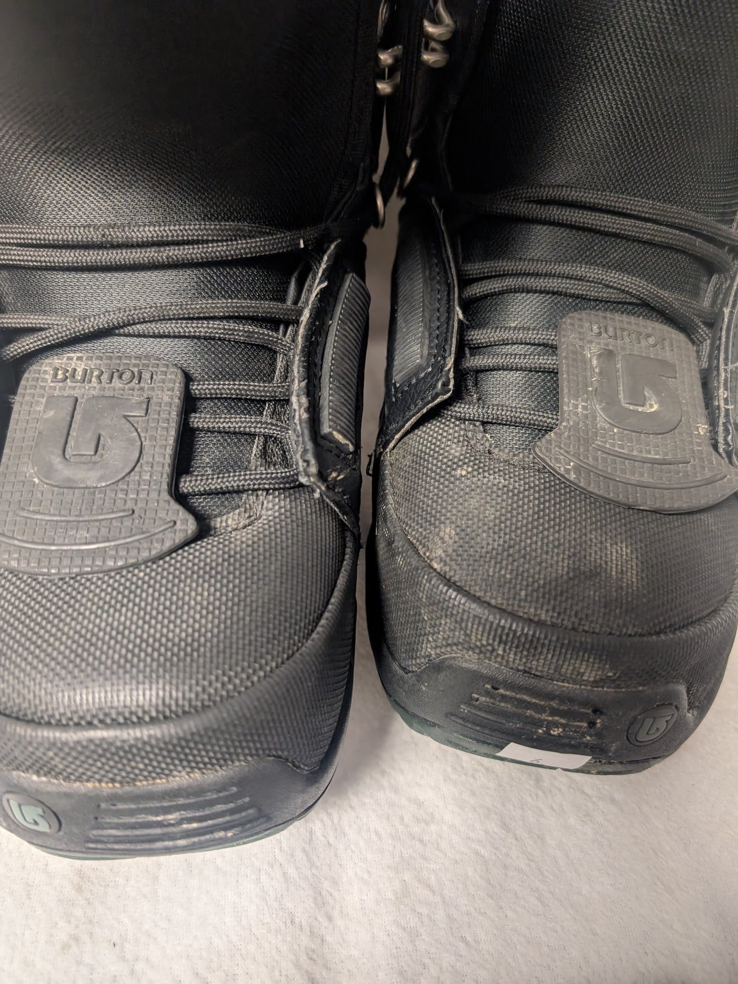 Burton Progression Snowboard Boots Size 6 Color Black Condition Used