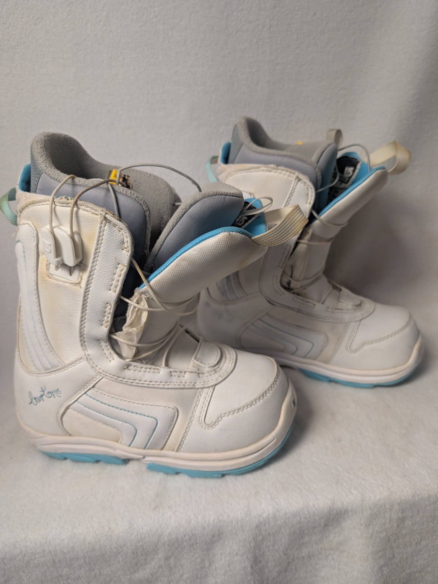 Burton Emerald Smalls Women Snowboard Boots Size 5 Color White Condition Used