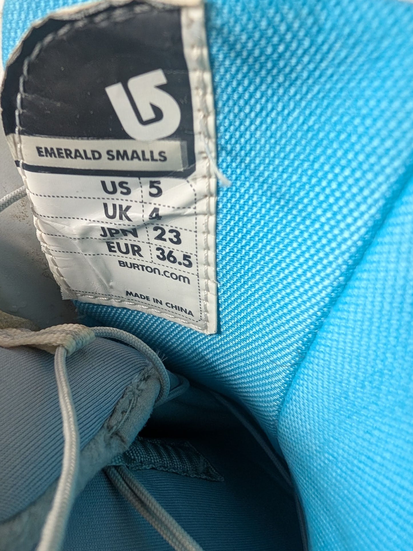 Burton Emerald Smalls Women Snowboard Boots Size 5 Color White Condition Used