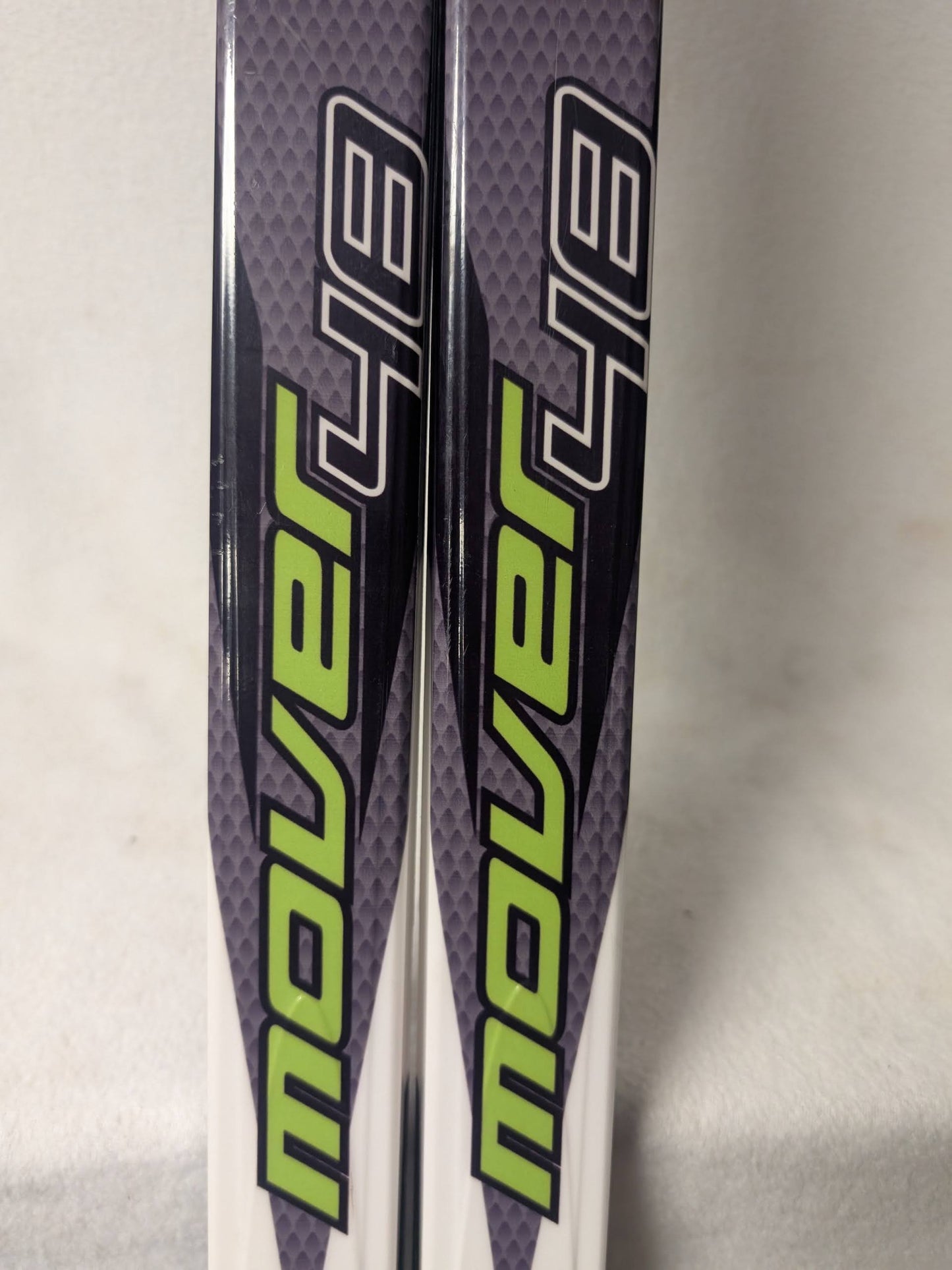 Classic Cross Country Fischer XC Skis SNS Profil Bindings Size 184 Cm White Used