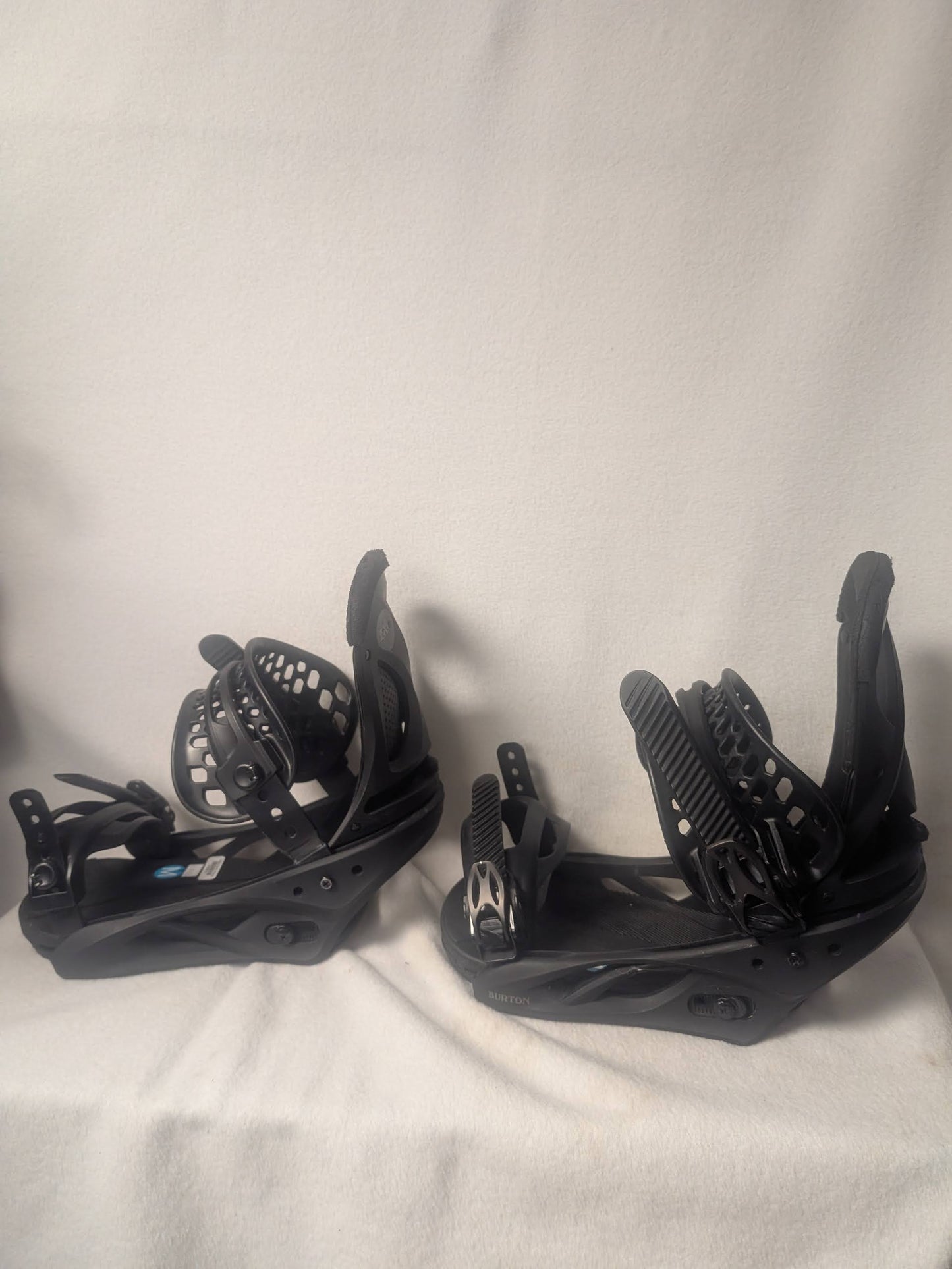 Burton Lexa Snowboard Bindings Size Medium? Color Black Condition Used