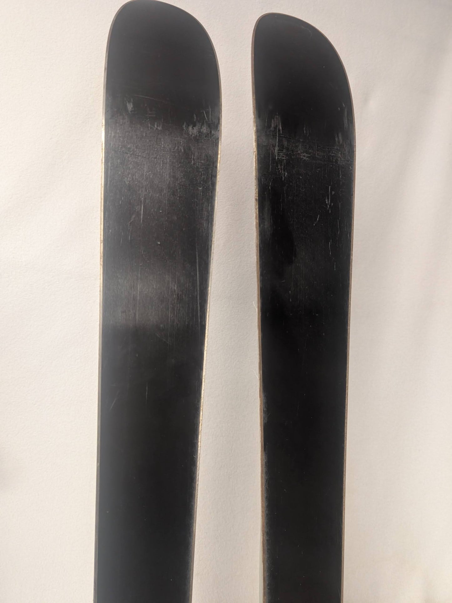 Salomon Skis w/ s711 Bindings Size 155 Cm Color Gray Condition Used
