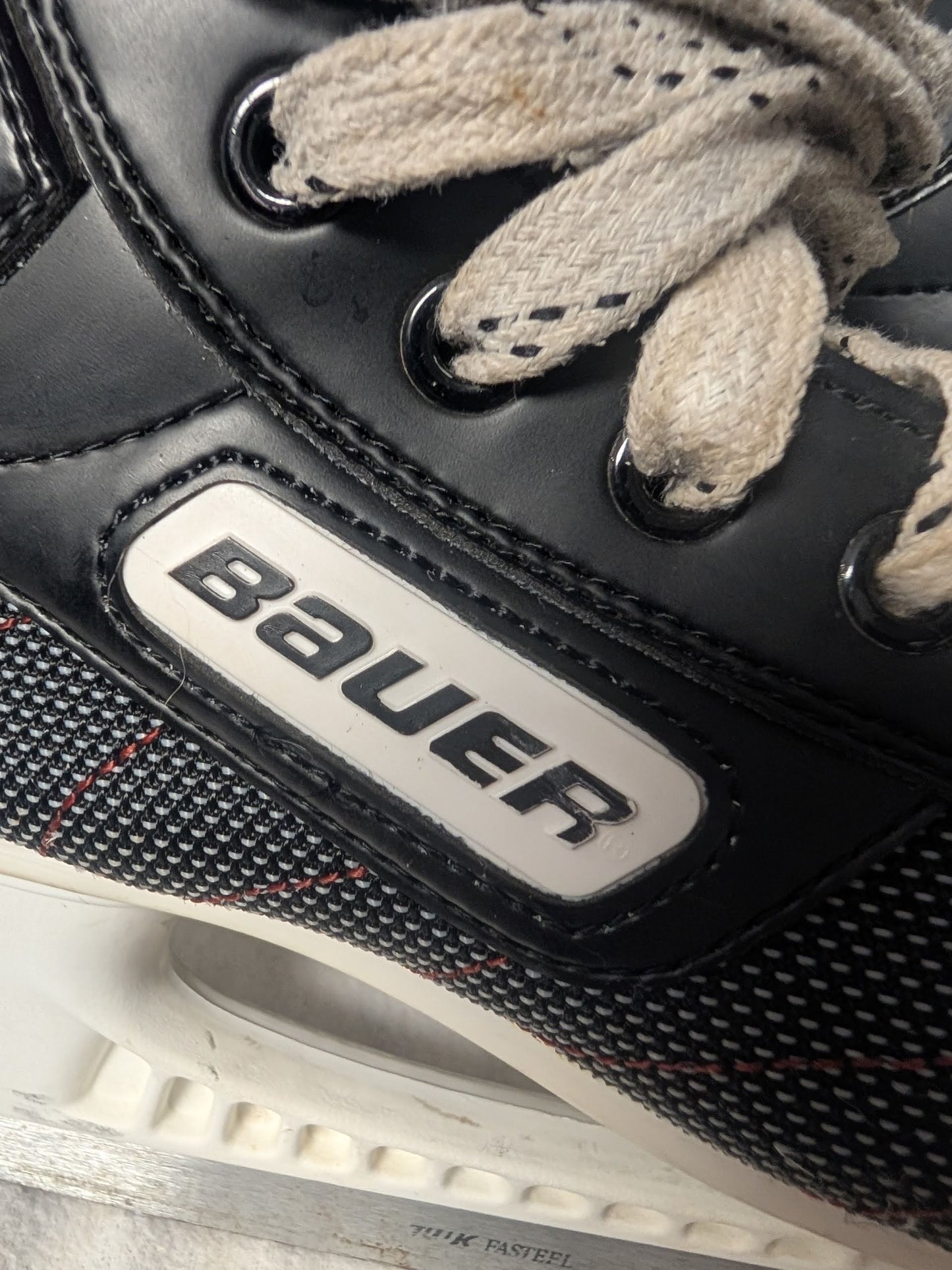 Bauer Impact Hockey Ice Skates Size 9 Color Black Used