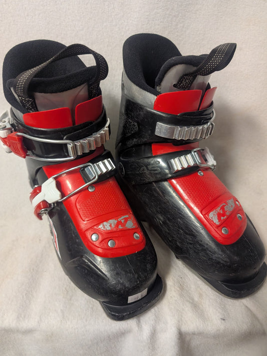 Nordica Team 2 Firearrow Youth Ski Boots Size 19.5 Color Black Used