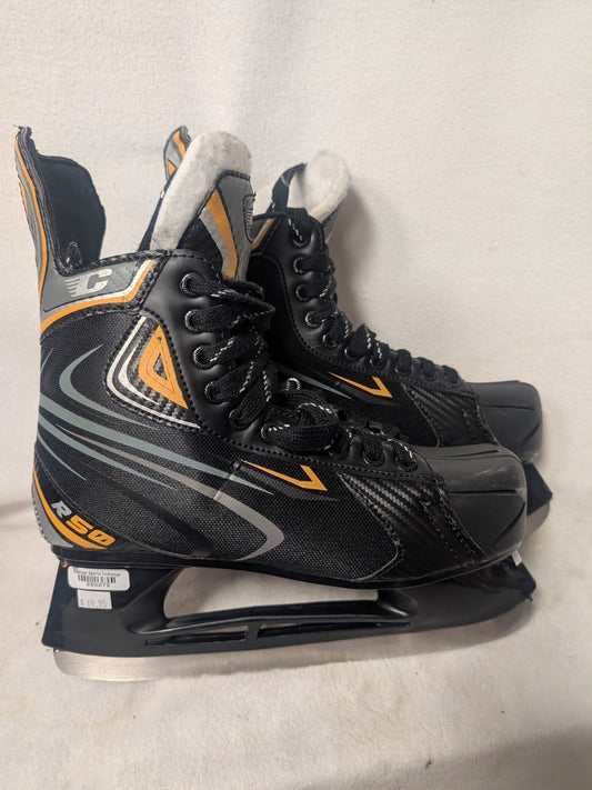 R50 Hockey Ice Skates Size 9 Color Black Used