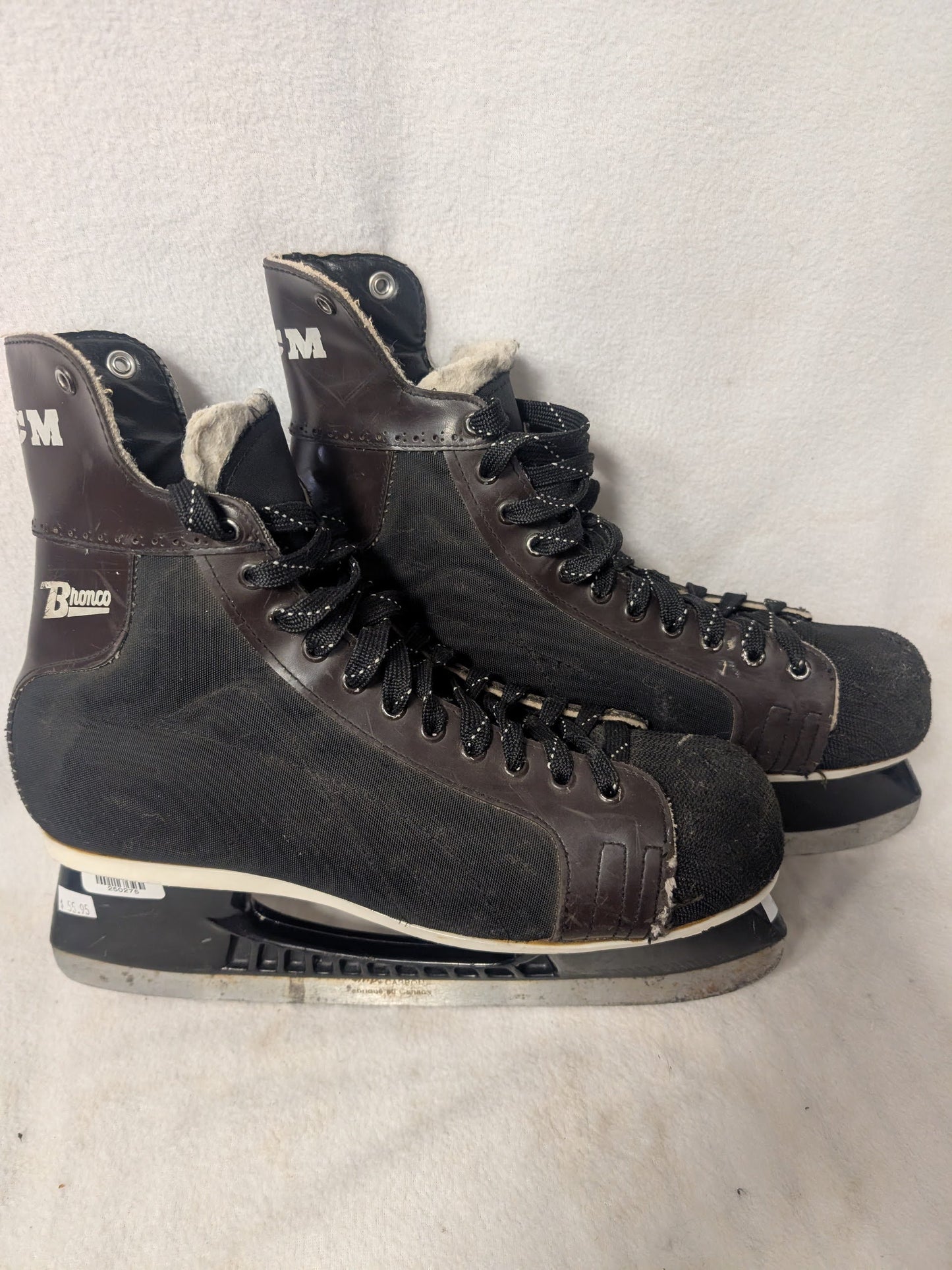 CCM Bronco Hockey Ice Skates Size 10 Color Black Condition Used