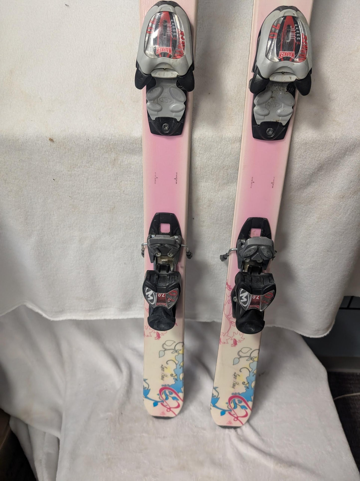 K2 Luv Bug Skis Marker 7.0 Bindings 135 Cm Color Pink Condition Used