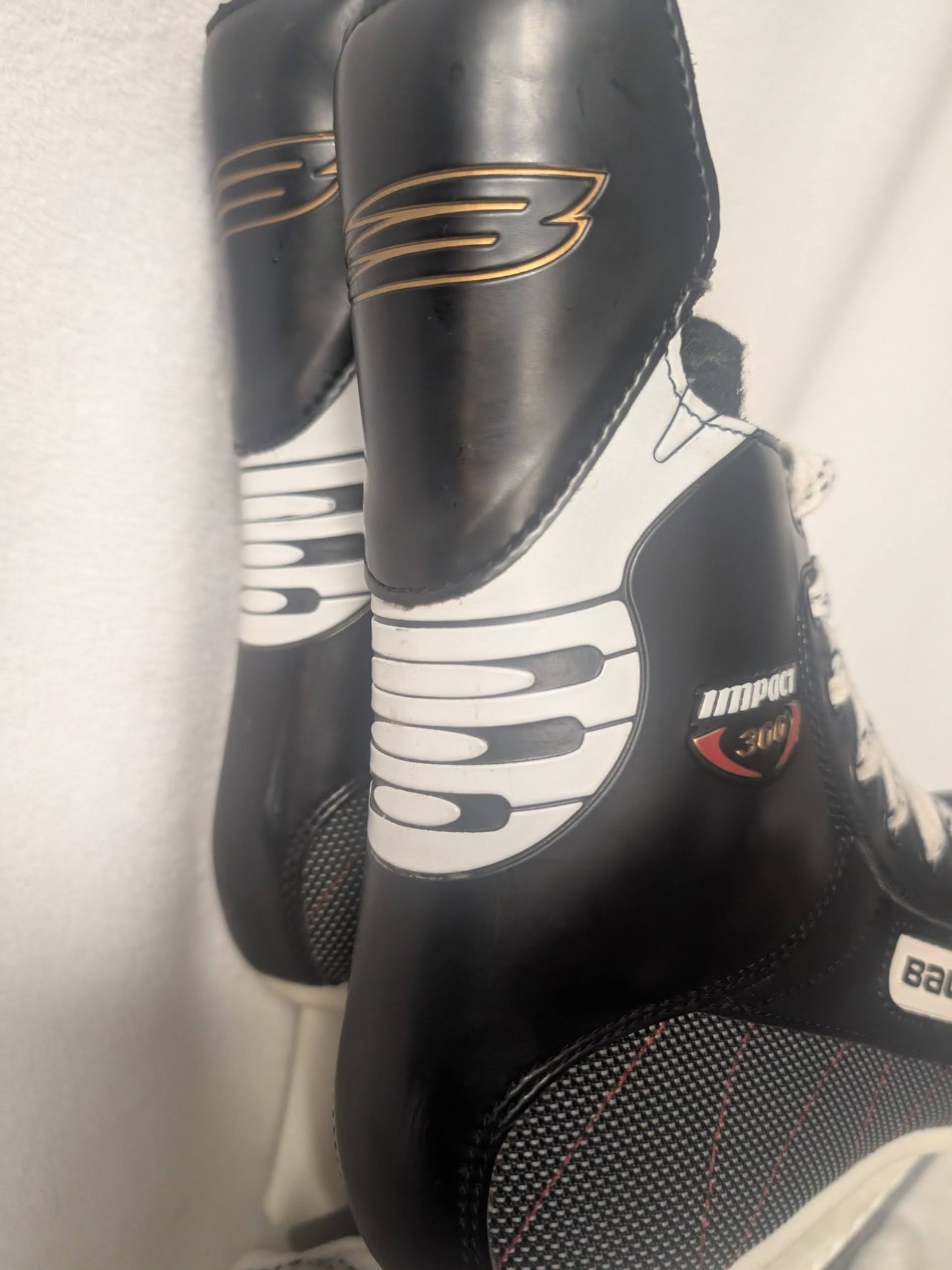 Bauer Impact 300 Hockey Ice Skates Size 10 Color Black Condition Used