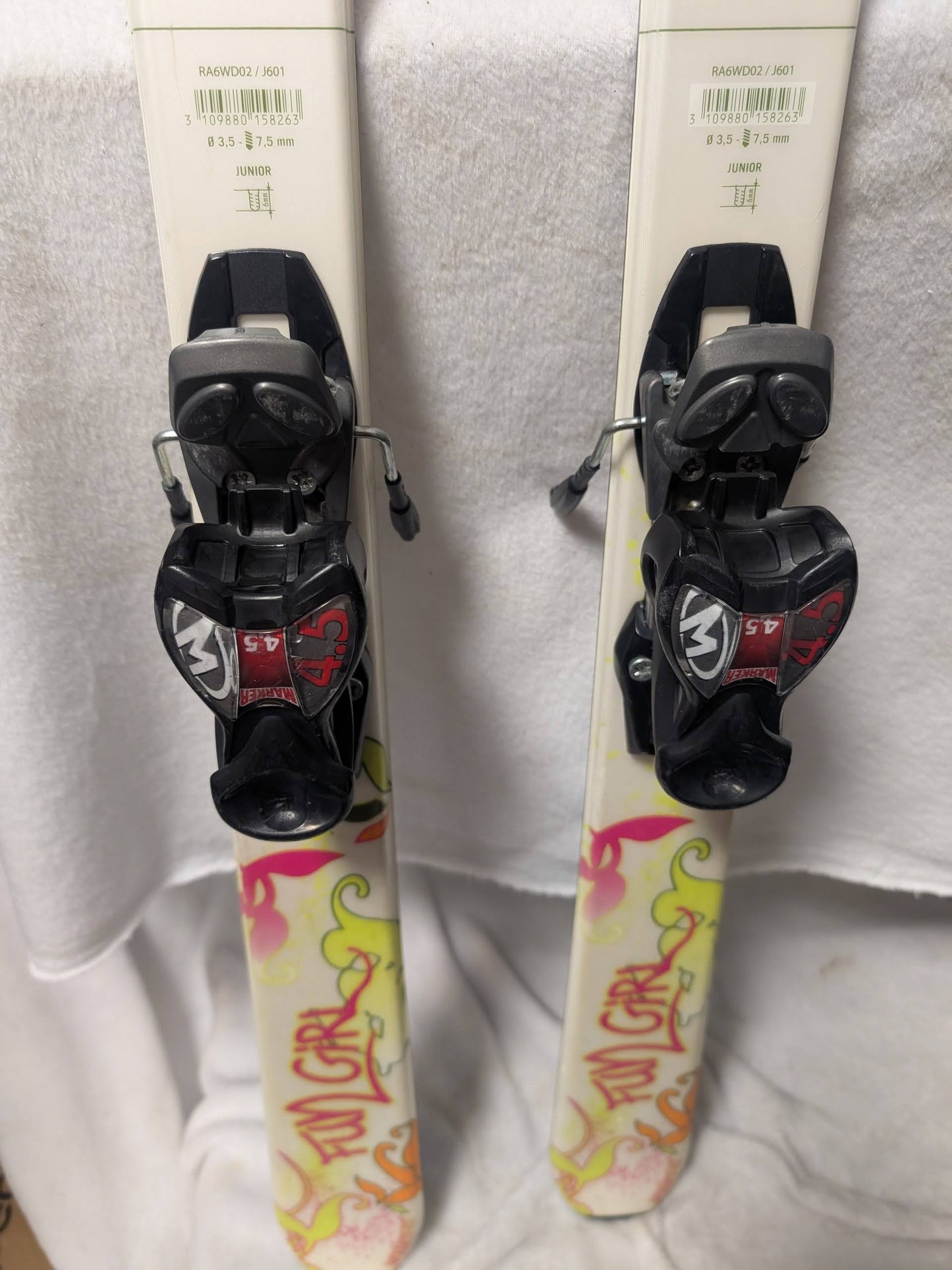 Rossignol Fun Girl Skis Bindings Size 140 Cm White Used