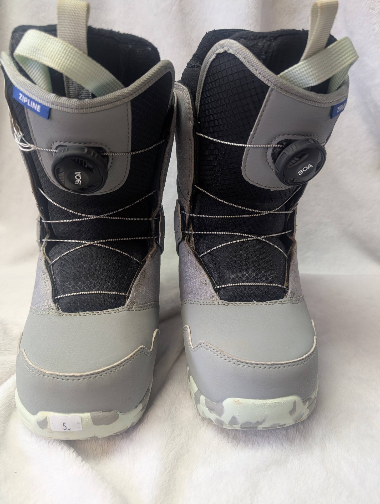 Burton Zipline Boa Snowboard Boots Size 5 Color Gray Condition Used