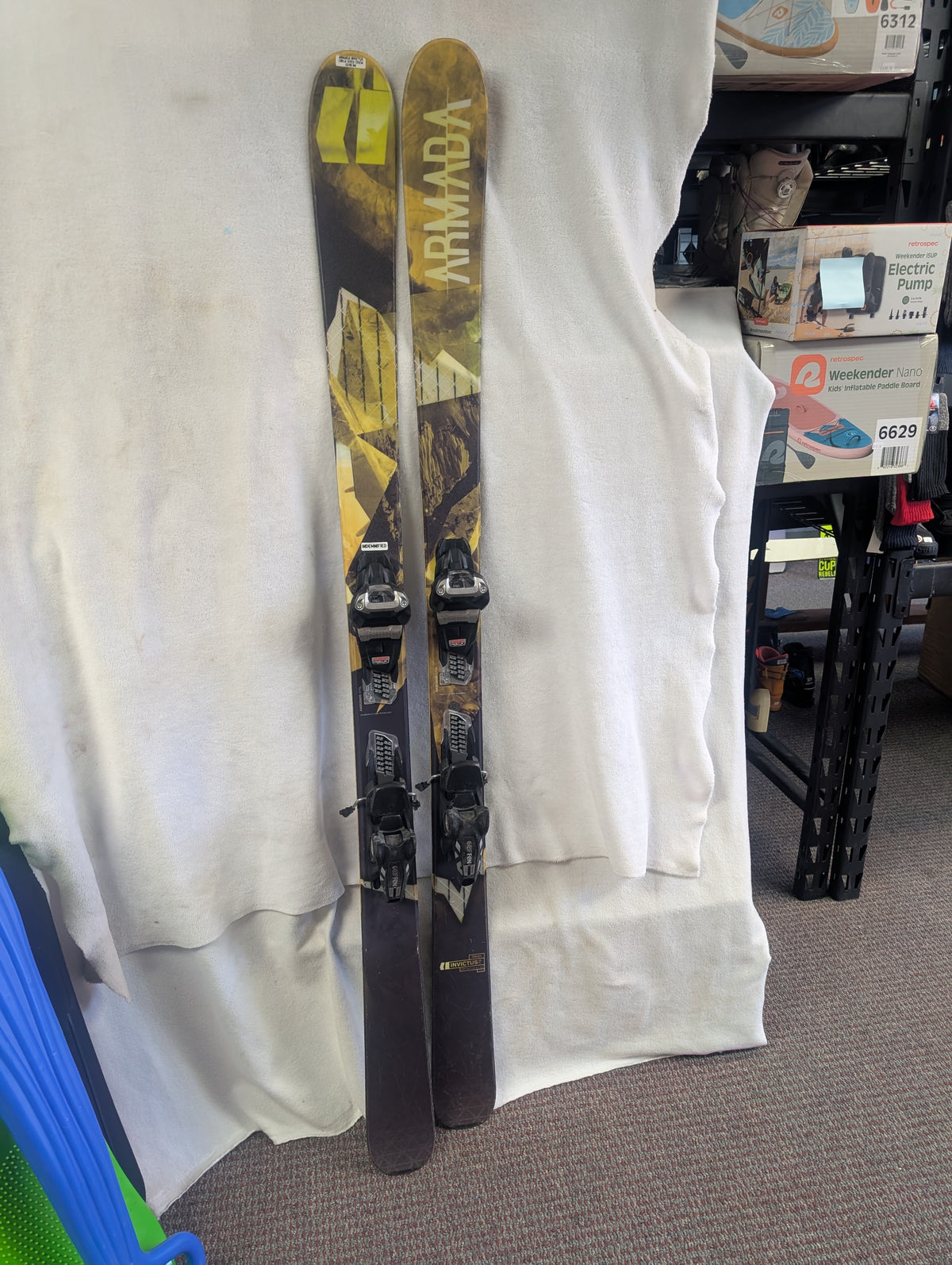 Armada Invictus Skis w/Marker Griffon Bindings Size 171 Cm Color Yellow Condition Used