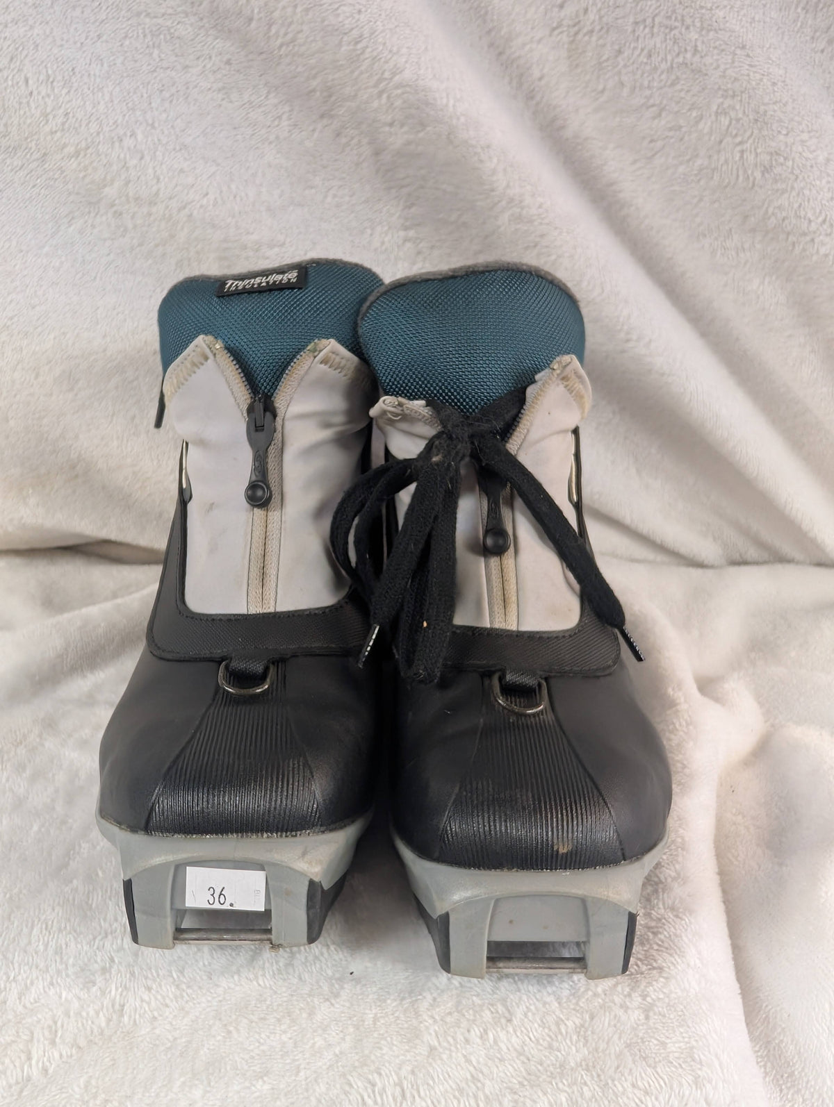 Salomon Cross Country SNS Profil Ski Boots Size 36 Color Black Condition Used XC