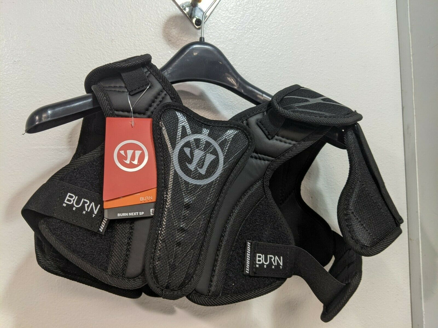 Warrior Lacrosse Shoulder Pads Burn Next Black Size Youth Small New