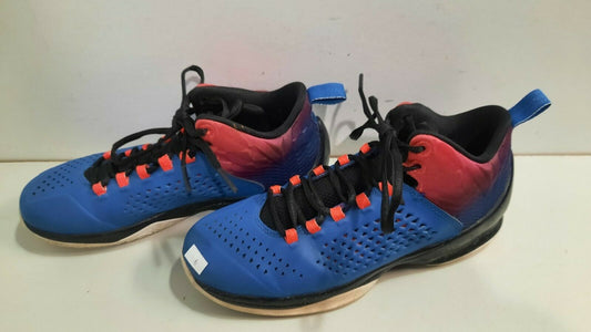 Nike Jordan basketball shoes size 6 Blue