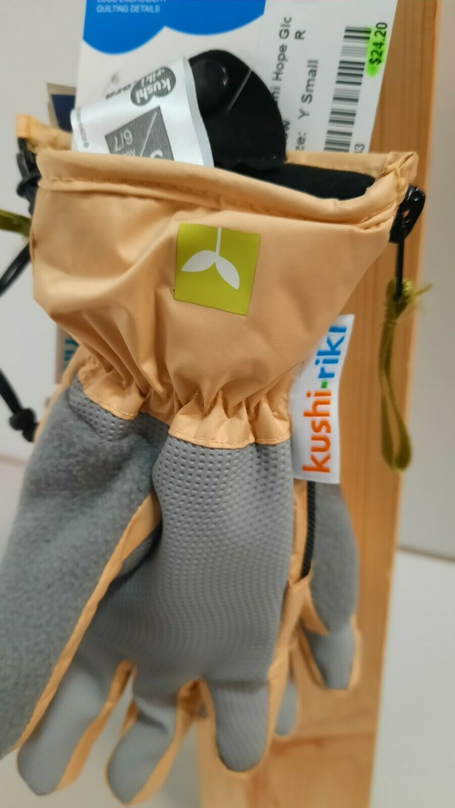 Kushi-riki Hope Gloves Size Youth Small Age 6/7