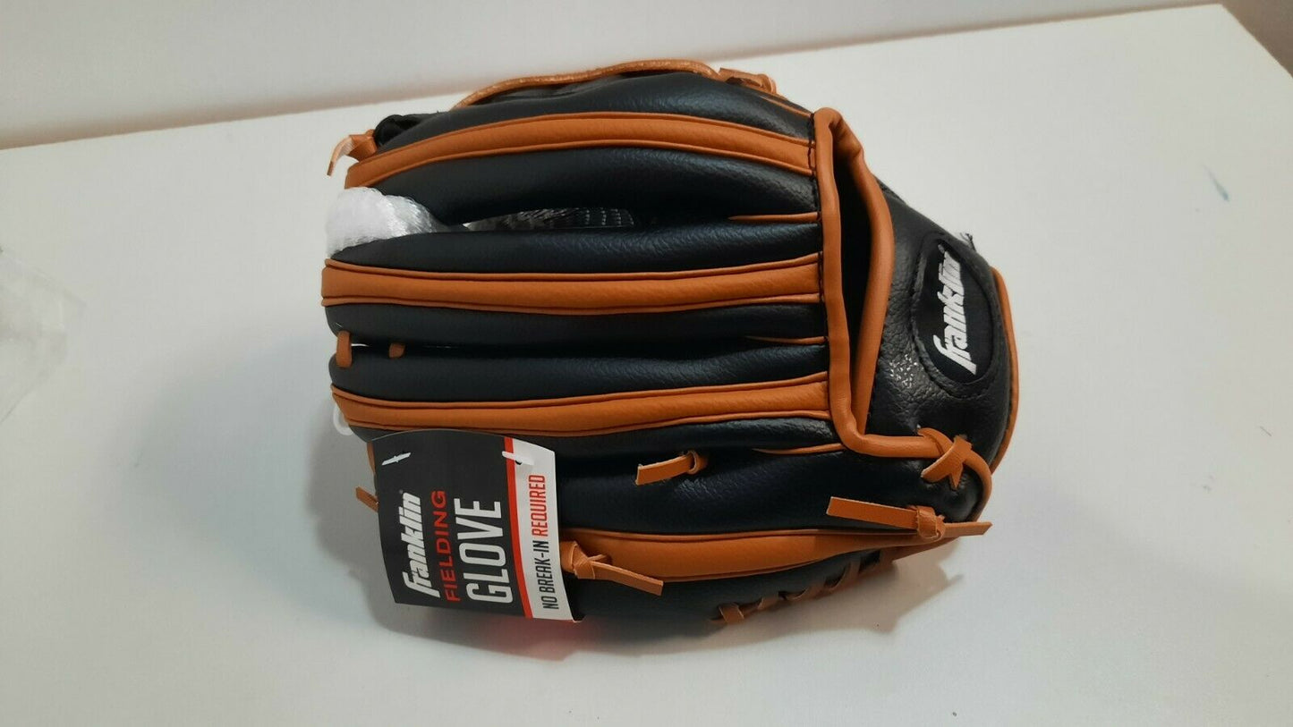 Franklin Ready to Play Fielding Baseball Mitt size 9.5 In left hand right hand throwing with practice ball NEW