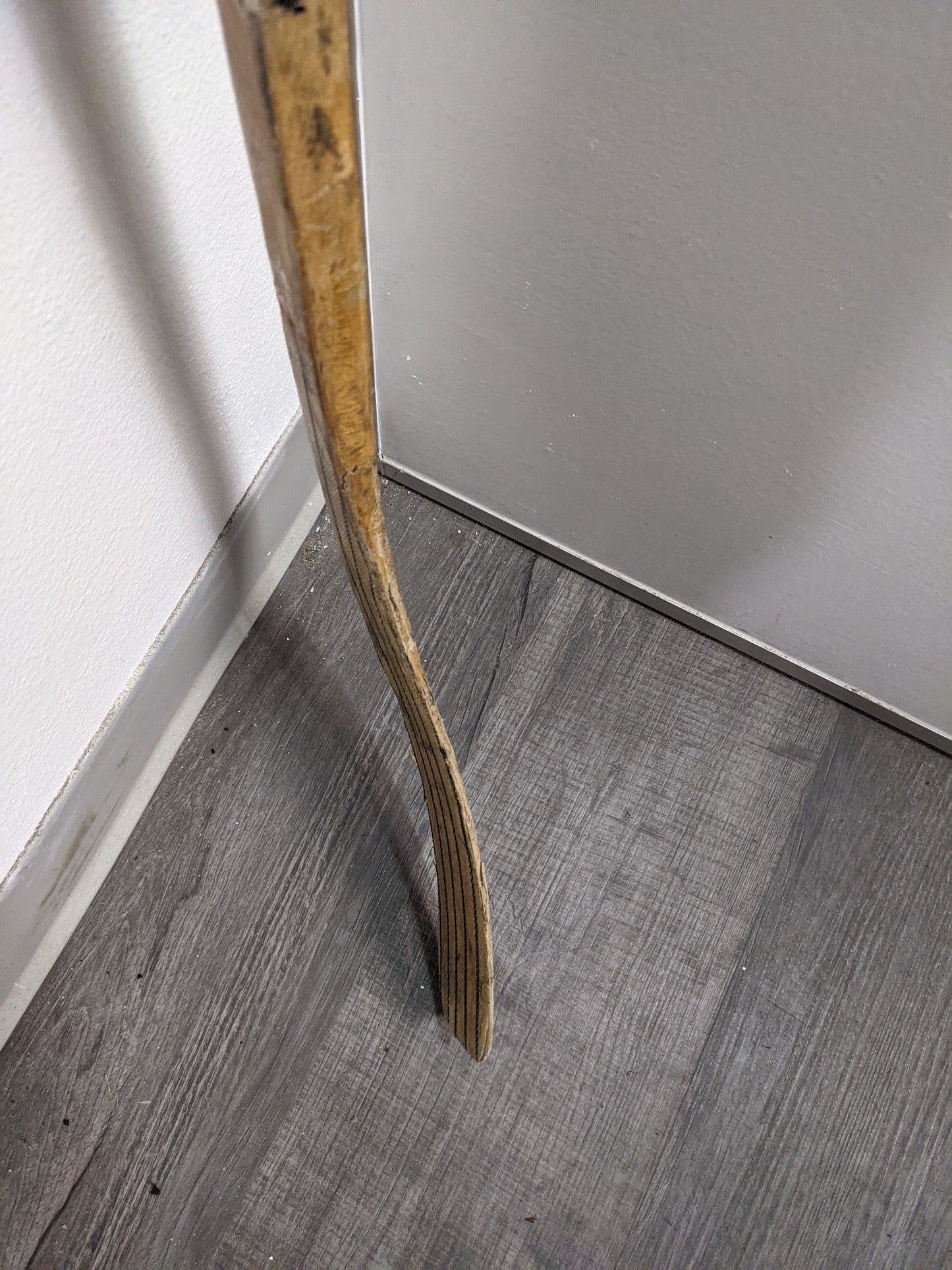 Sherwood Extra-Stiff Wooden Hockey Stick Size Int 53 In Brown Used (LH)