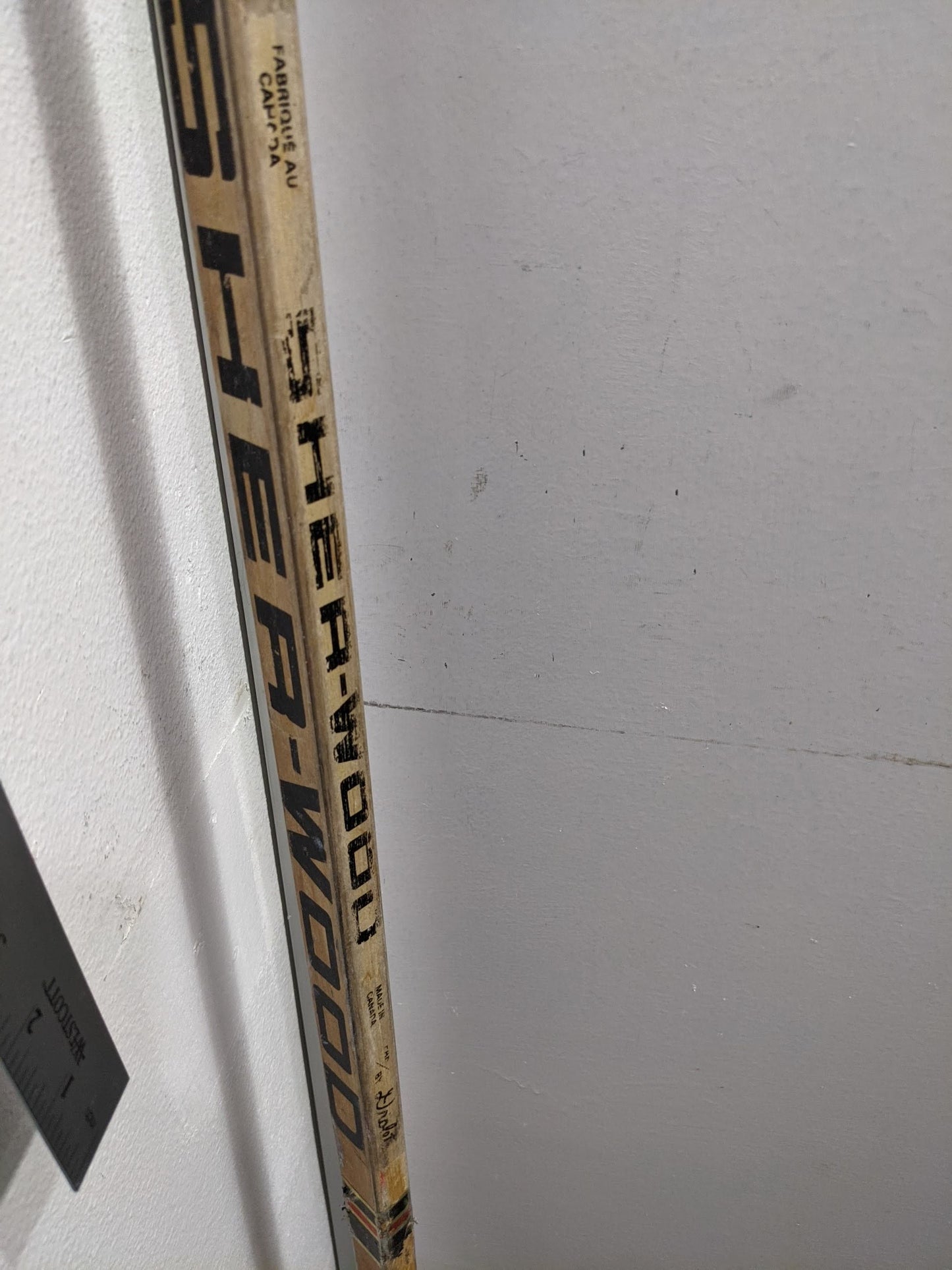 Sherwood Extra-Stiff Wooden Hockey Stick Size Int 53 In Brown Used (LH)